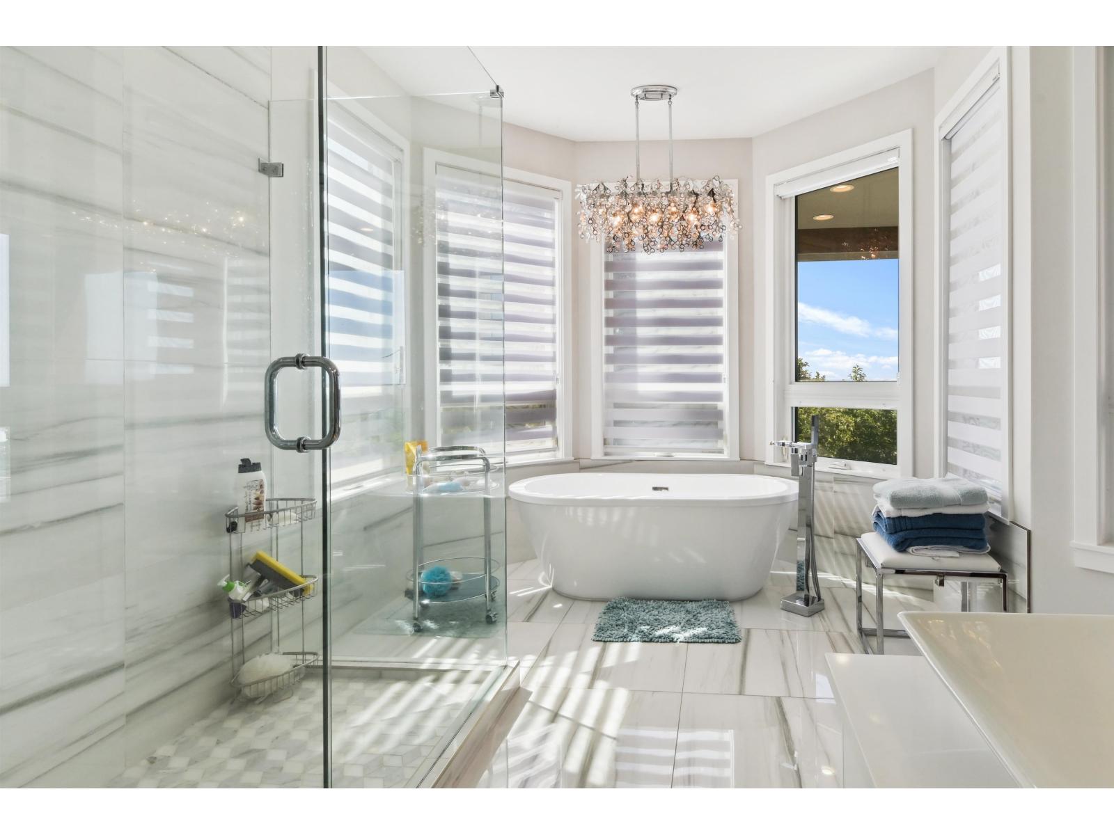 15095 ROYAL AVENUE, White Rock