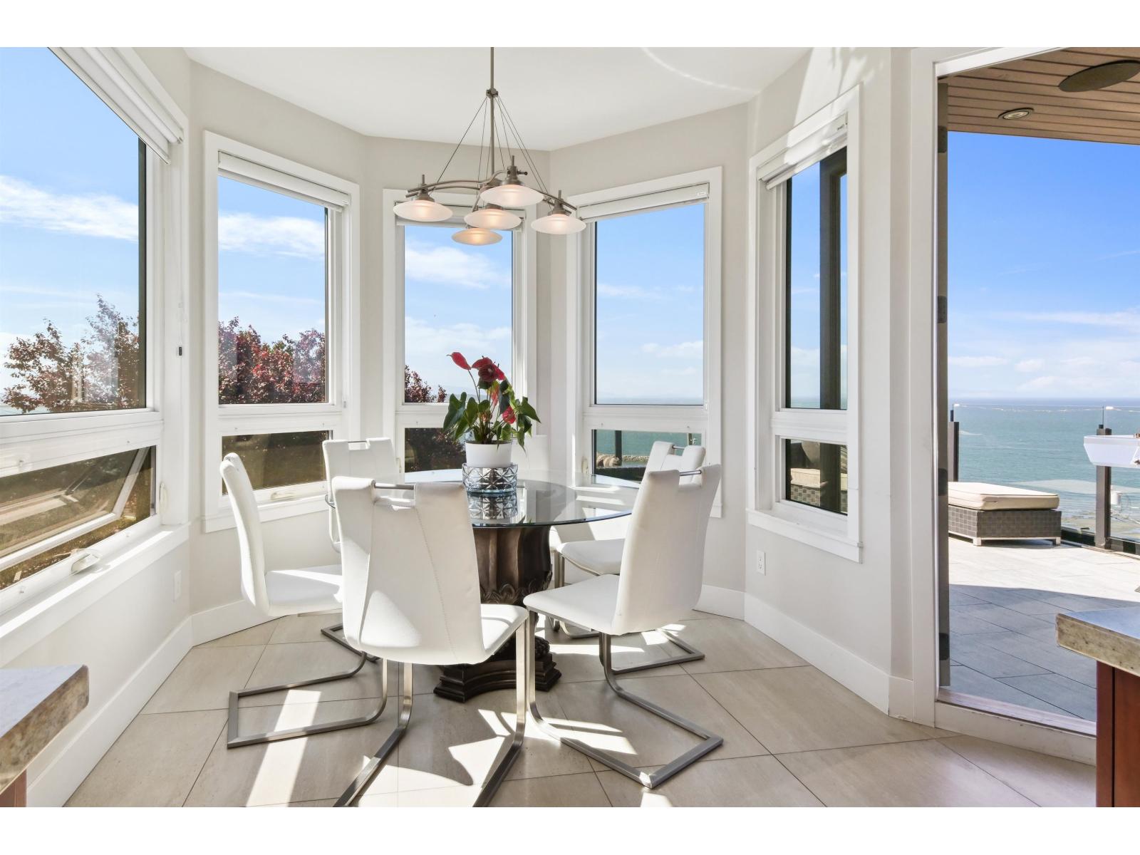 15095 ROYAL AVENUE, White Rock