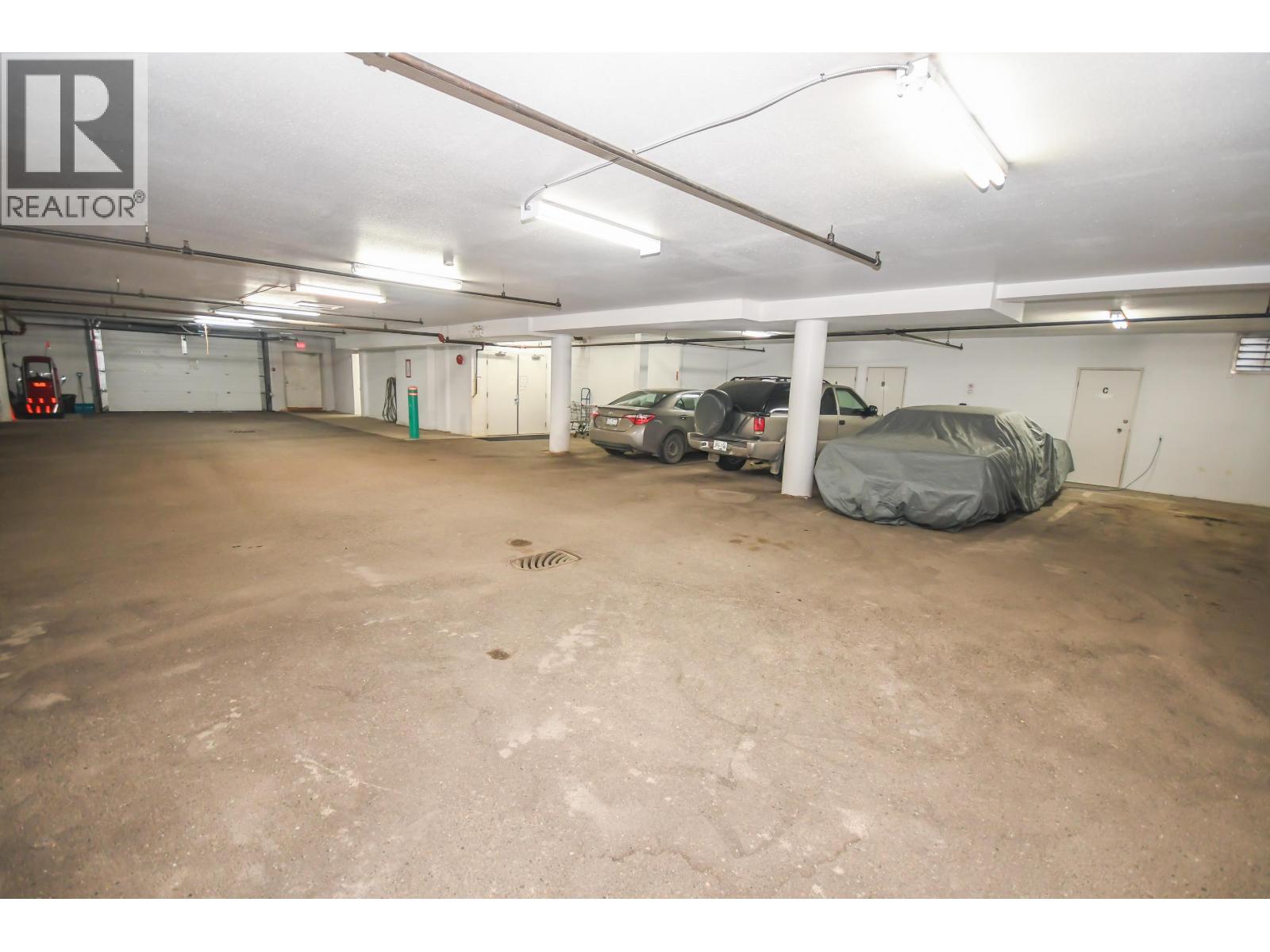 #105 7255 SOUTHRIDGE AVENUE - 31