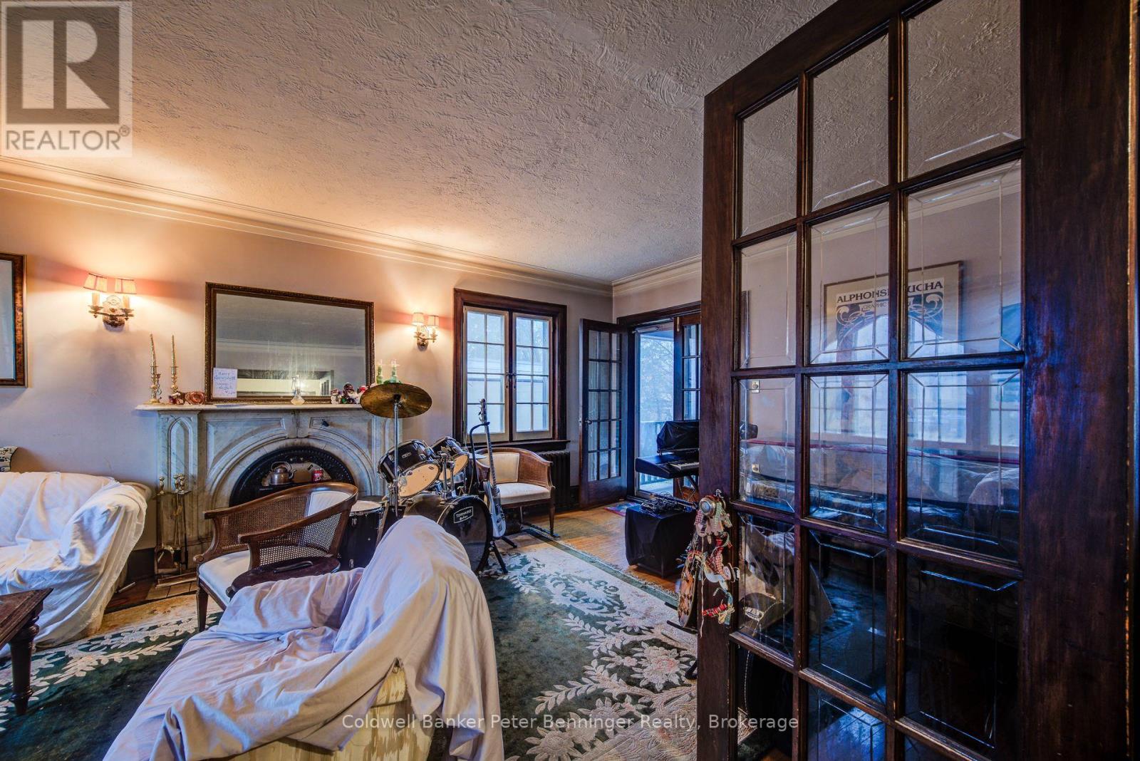 71 MARGARET AVENUE - 10