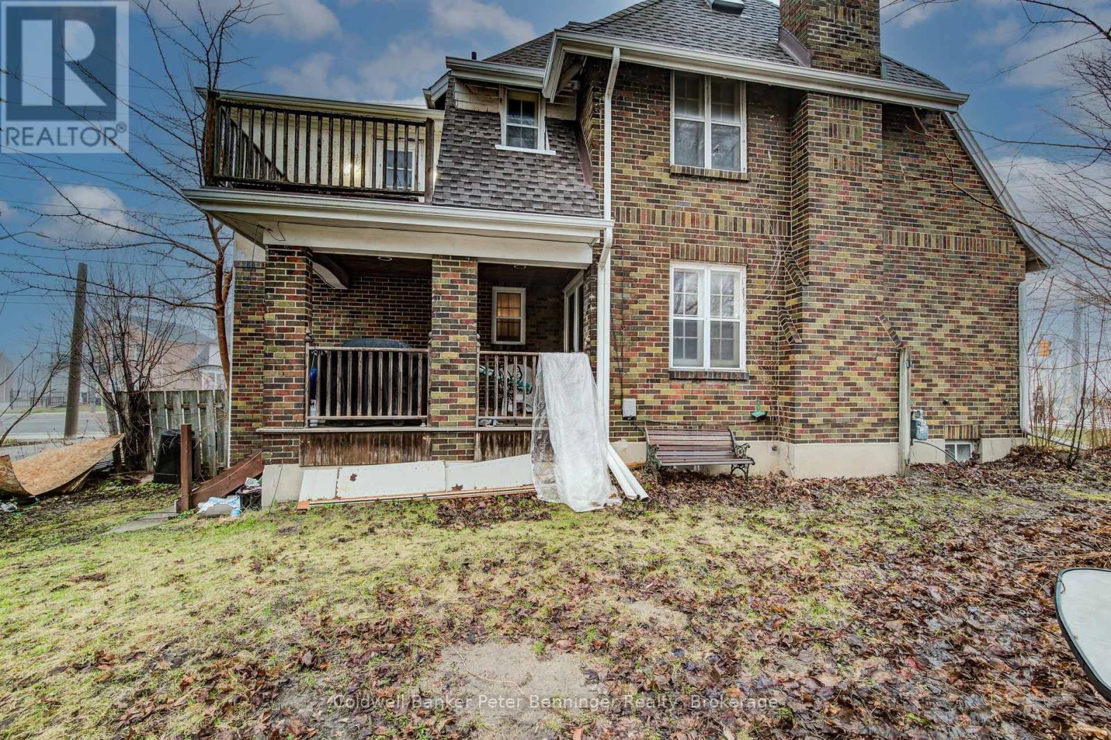 71 MARGARET AVENUE - 37