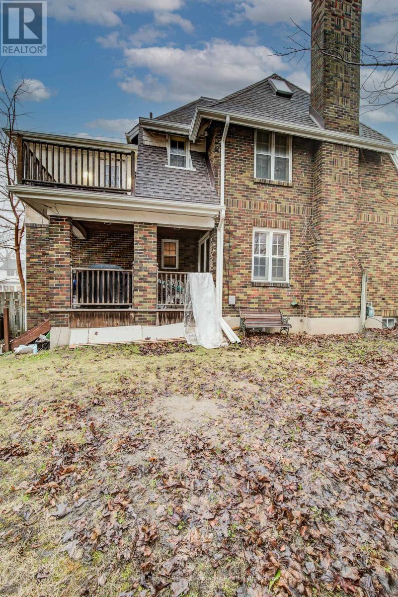 71 MARGARET AVENUE - 38