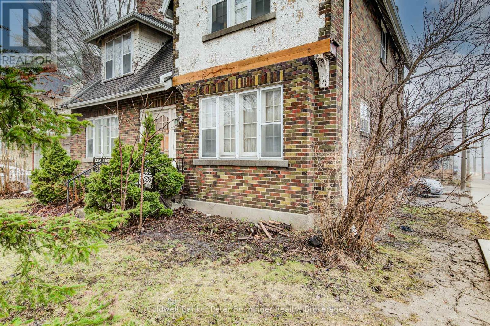 71 MARGARET AVENUE - 4