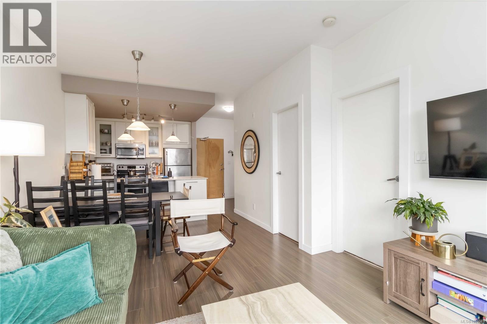 420 2871 Jacklin Rd, Langford