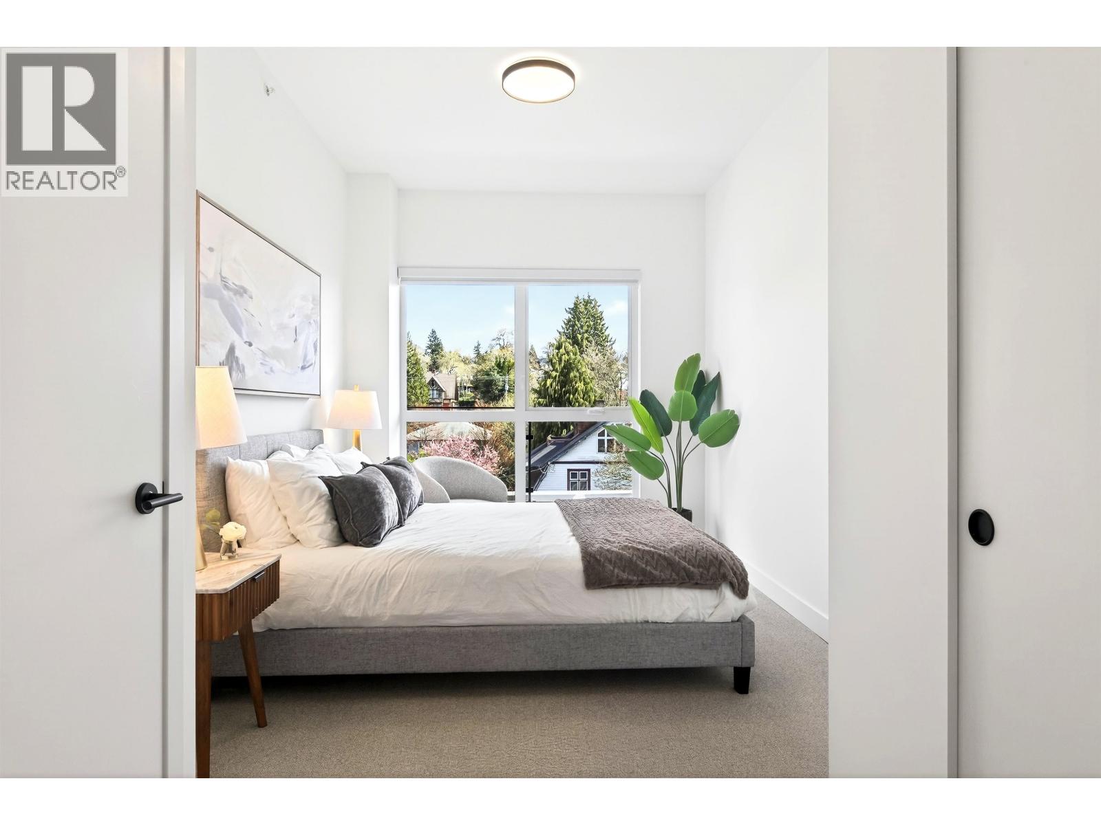 519 422 E 3RD STREET, North Vancouver