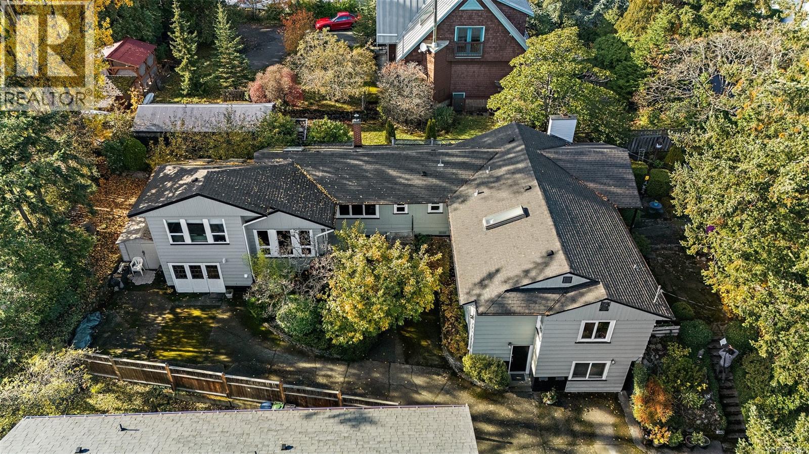 943 Selkirk Ave - 2