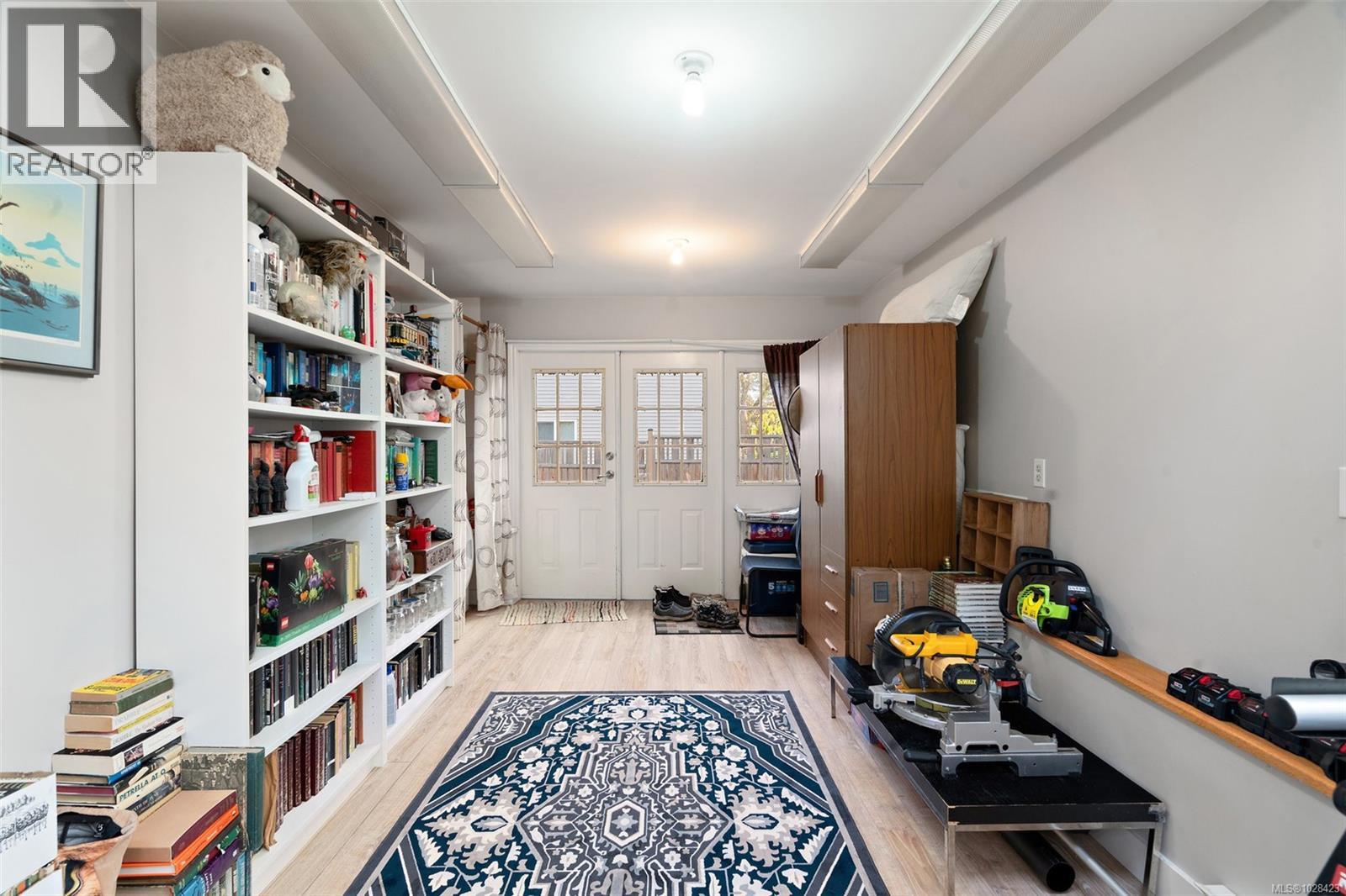 943 Selkirk Ave - 47