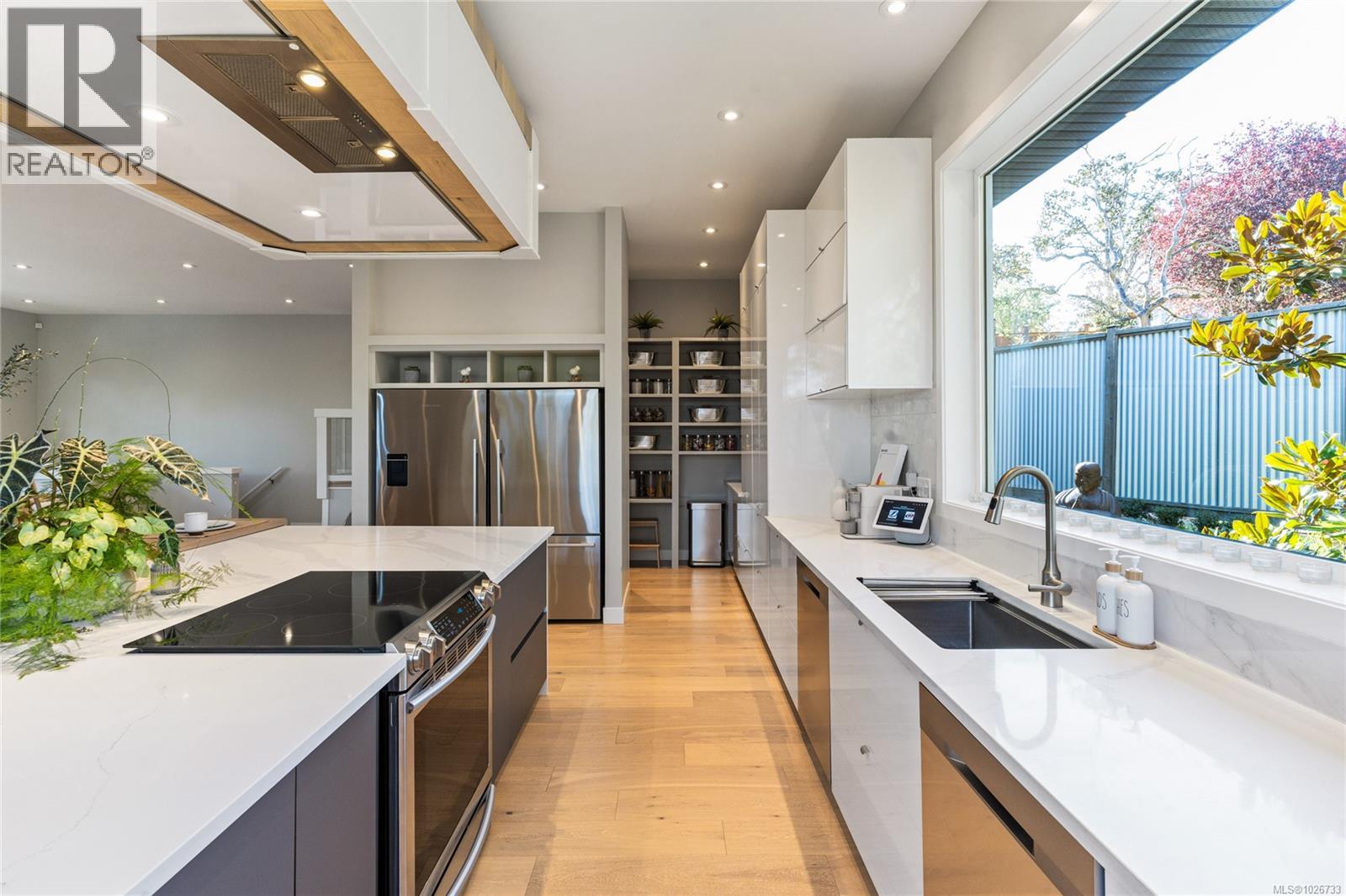 1542 ATHLONE DR - 10