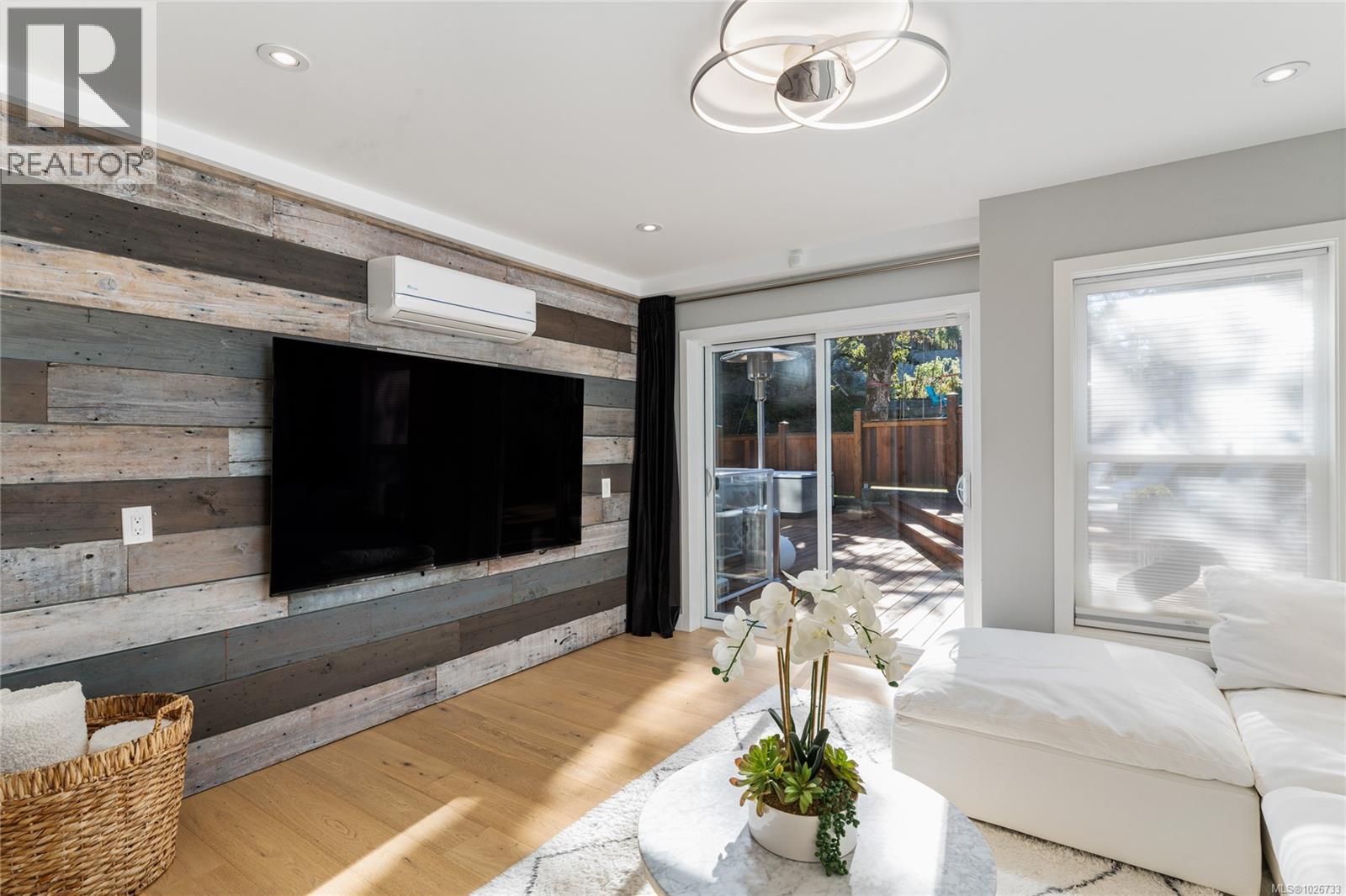 1542 ATHLONE DR - 15