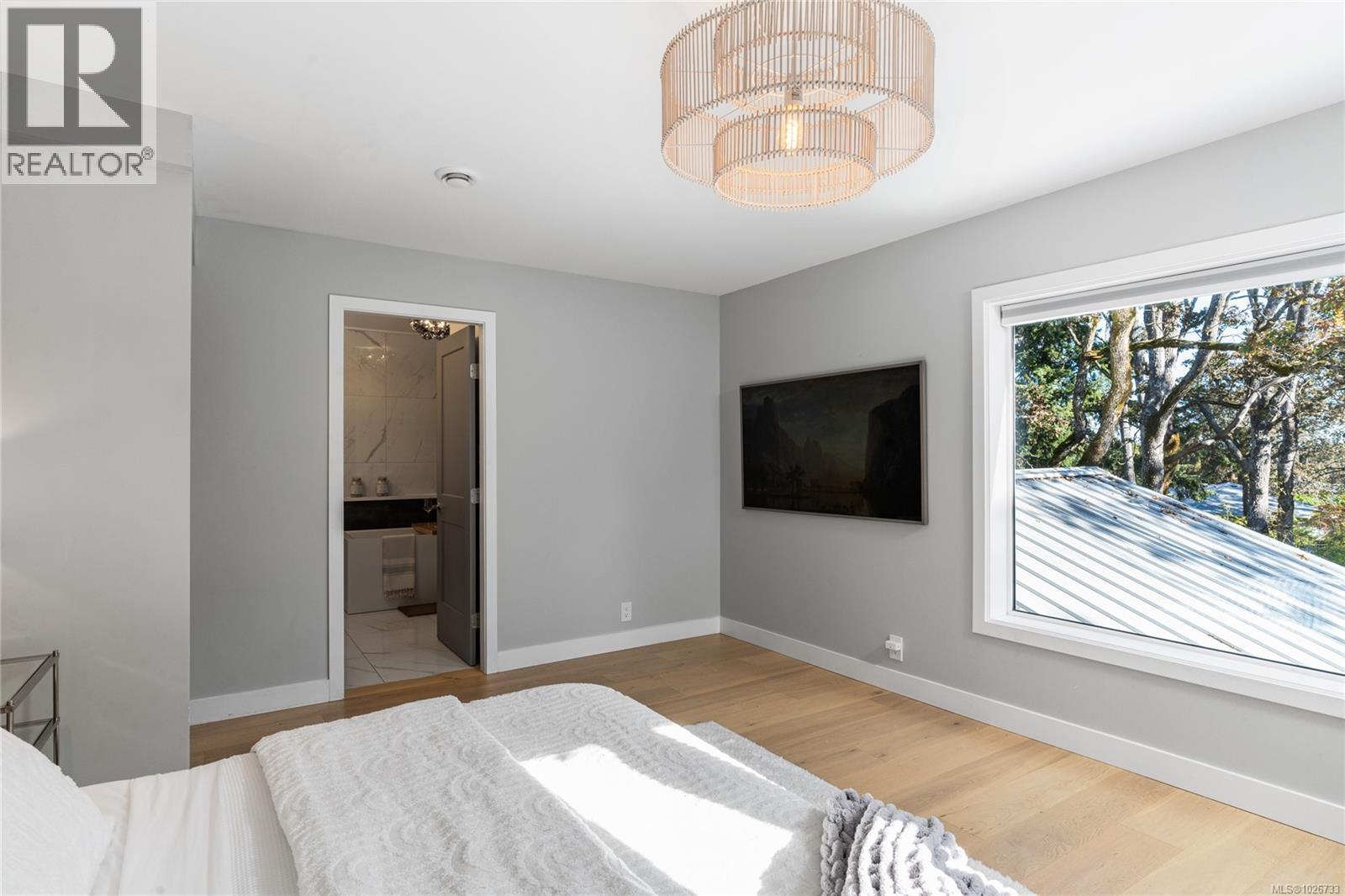 1542 ATHLONE DR - 17