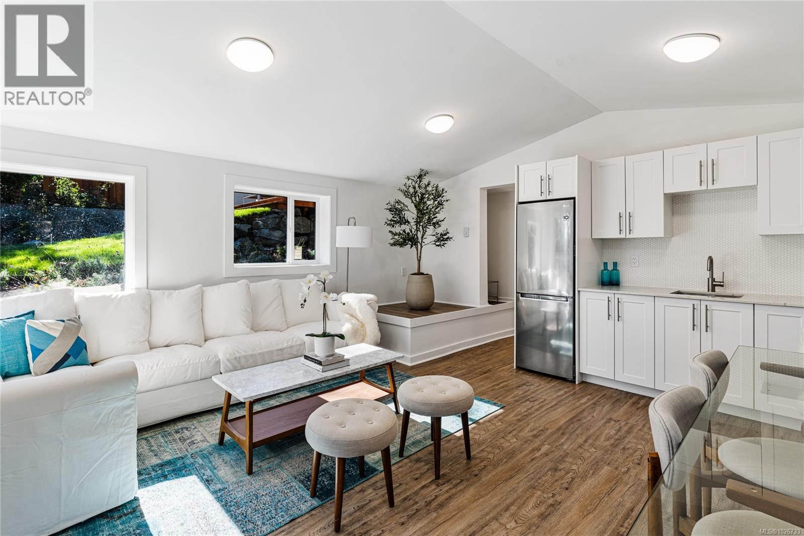 1542 ATHLONE DR - 29