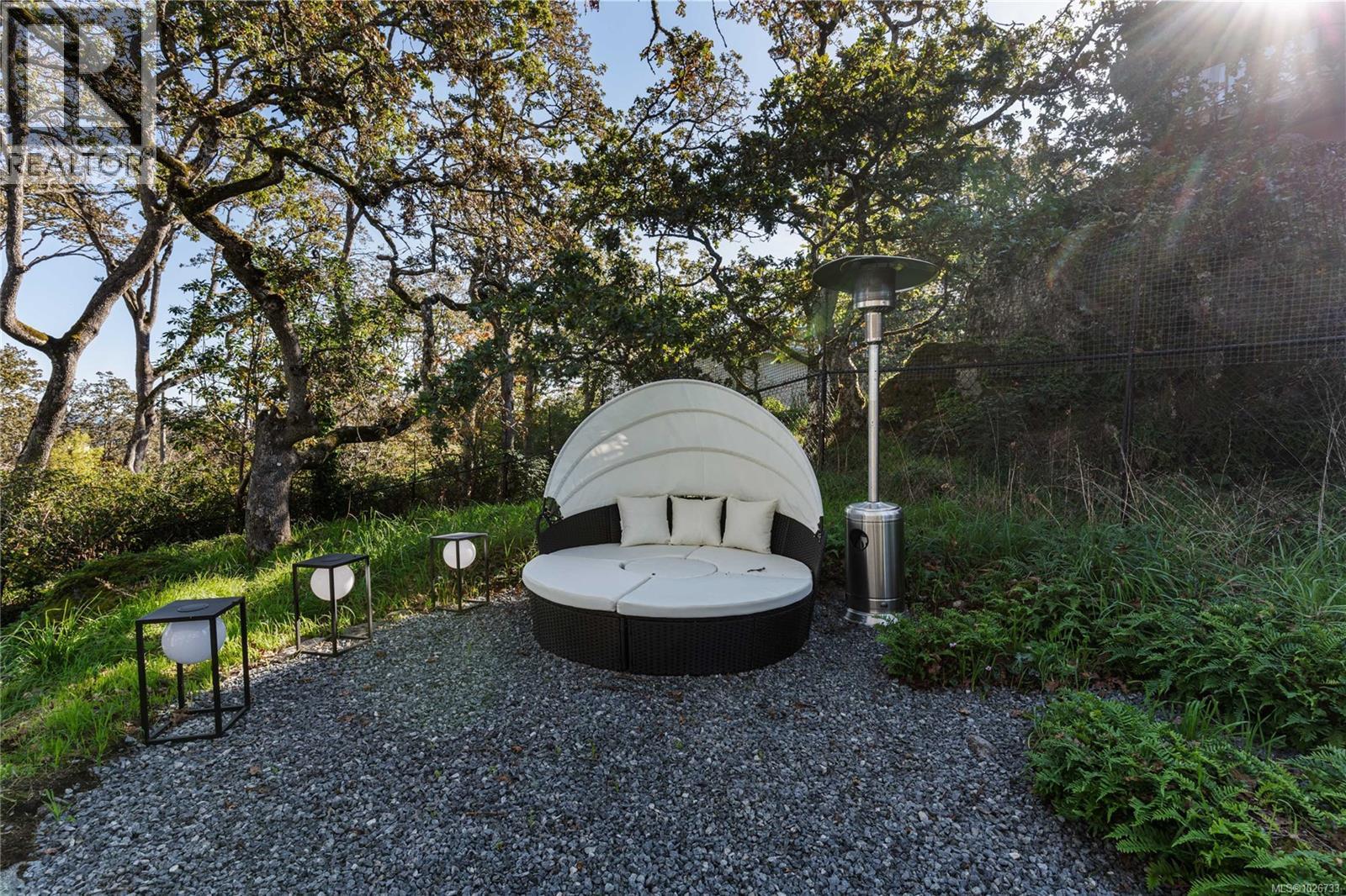 1542 ATHLONE DR - 39