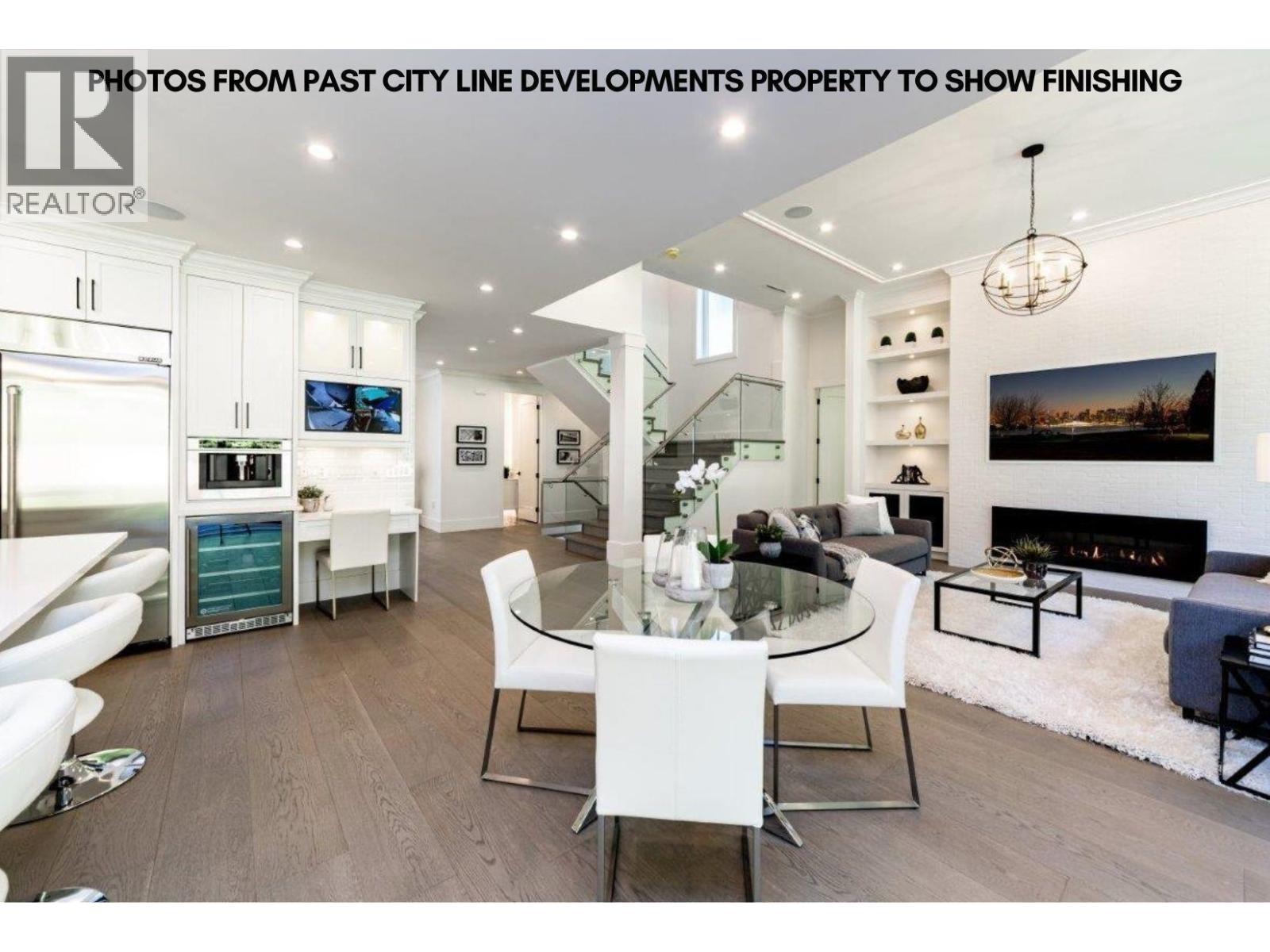 755 E 12TH STREET, North Vancouver