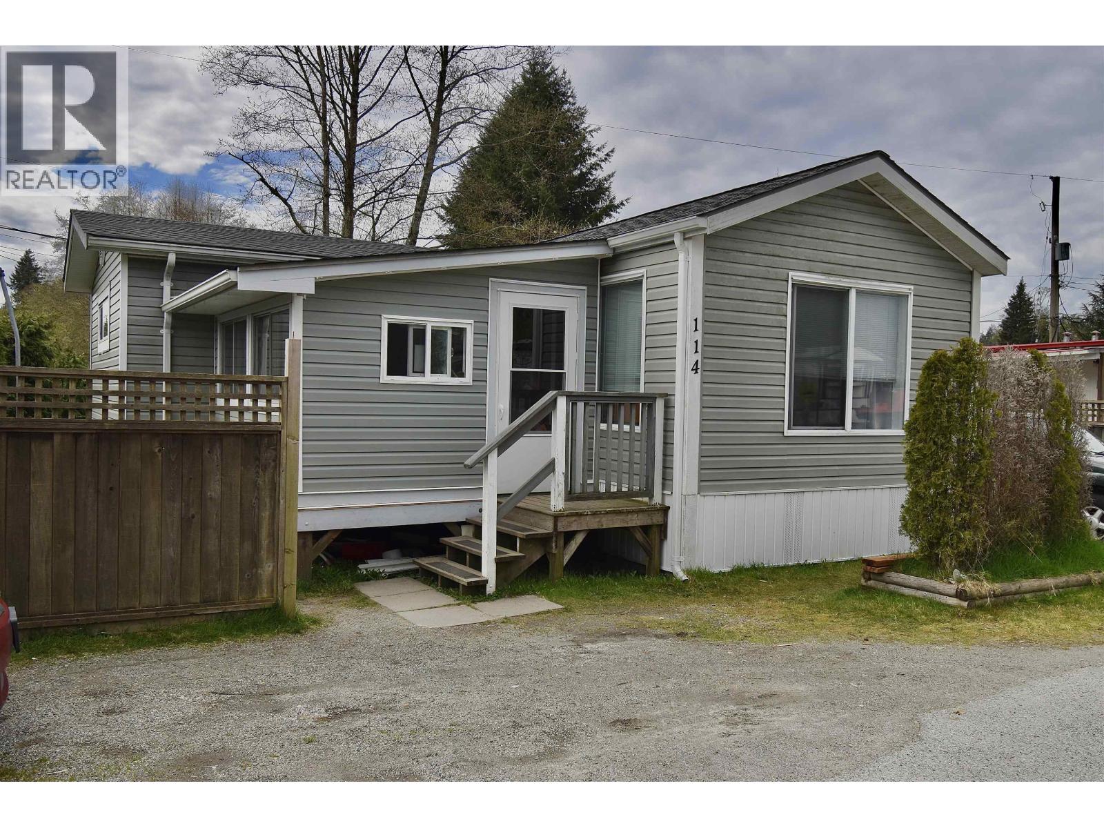 114 1413 SUNSHINE COAST HIGHWAY, Gibsons