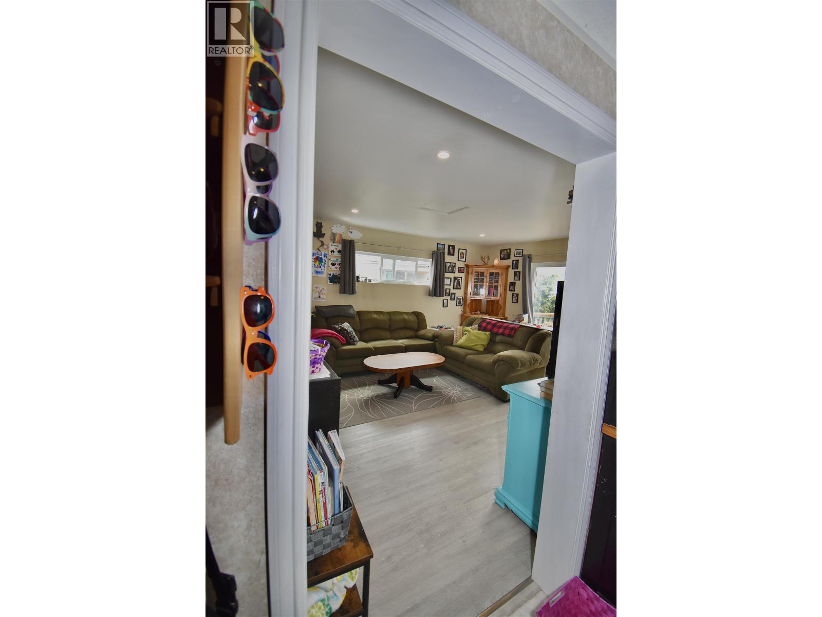 114 1413 SUNSHINE COAST HIGHWAY, Gibsons