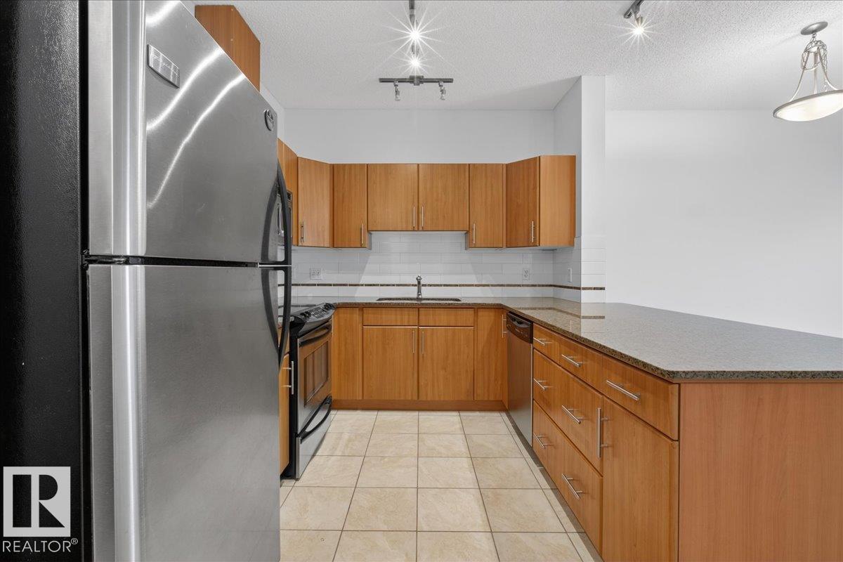 #303 10333 112 ST NW - 6