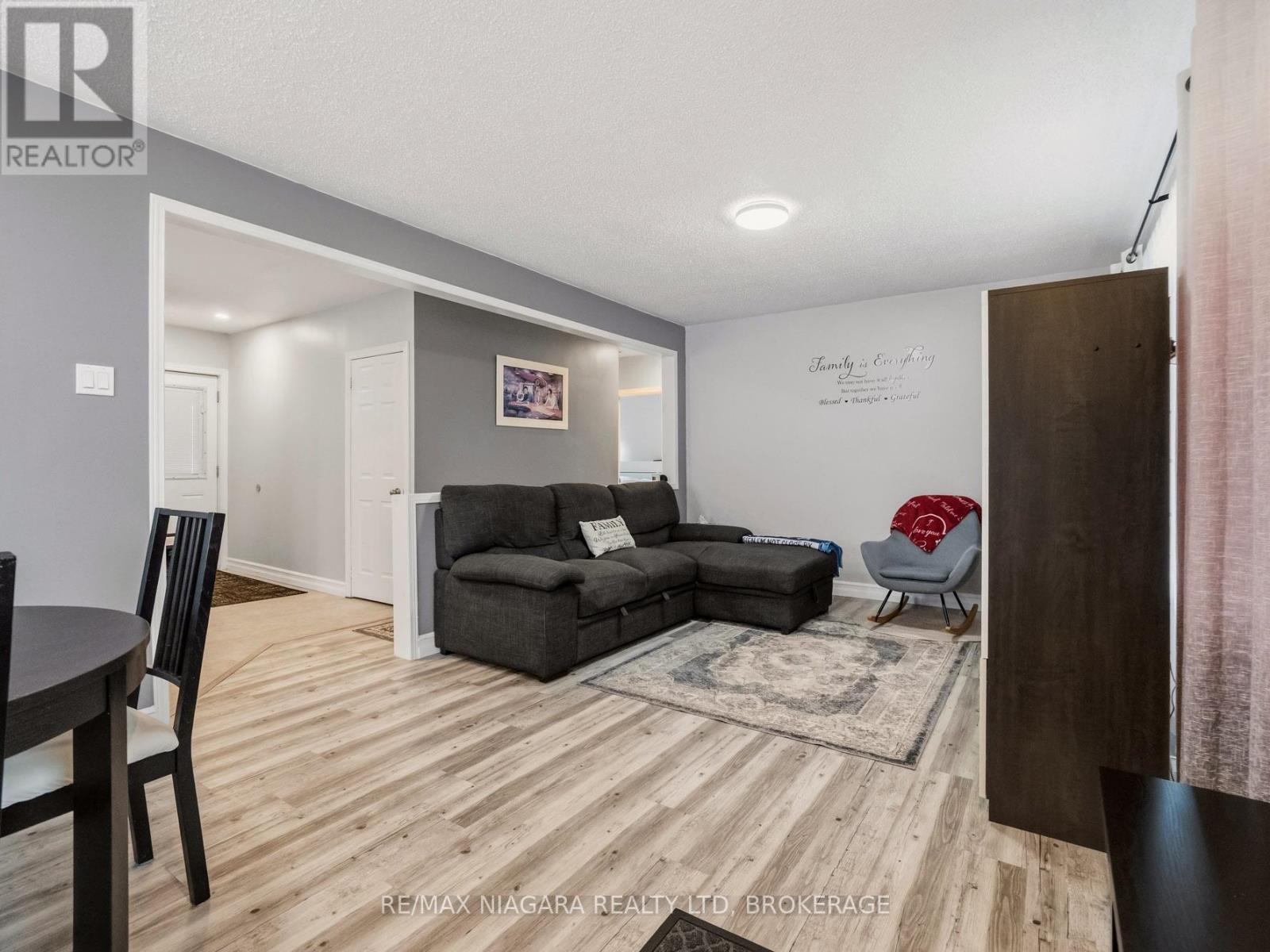 198 MURRAY STREET - 3