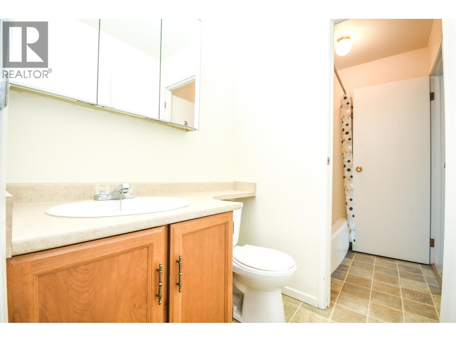 #123 3033 OSPIKA BOULEVARD - 8