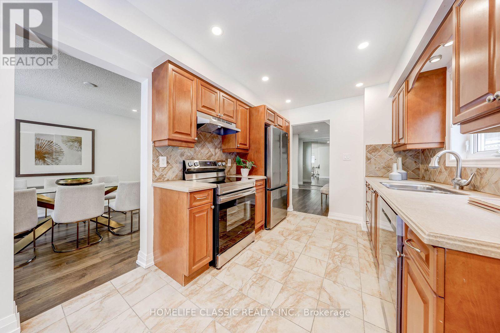 56 GRAY CRESCENT - 14
