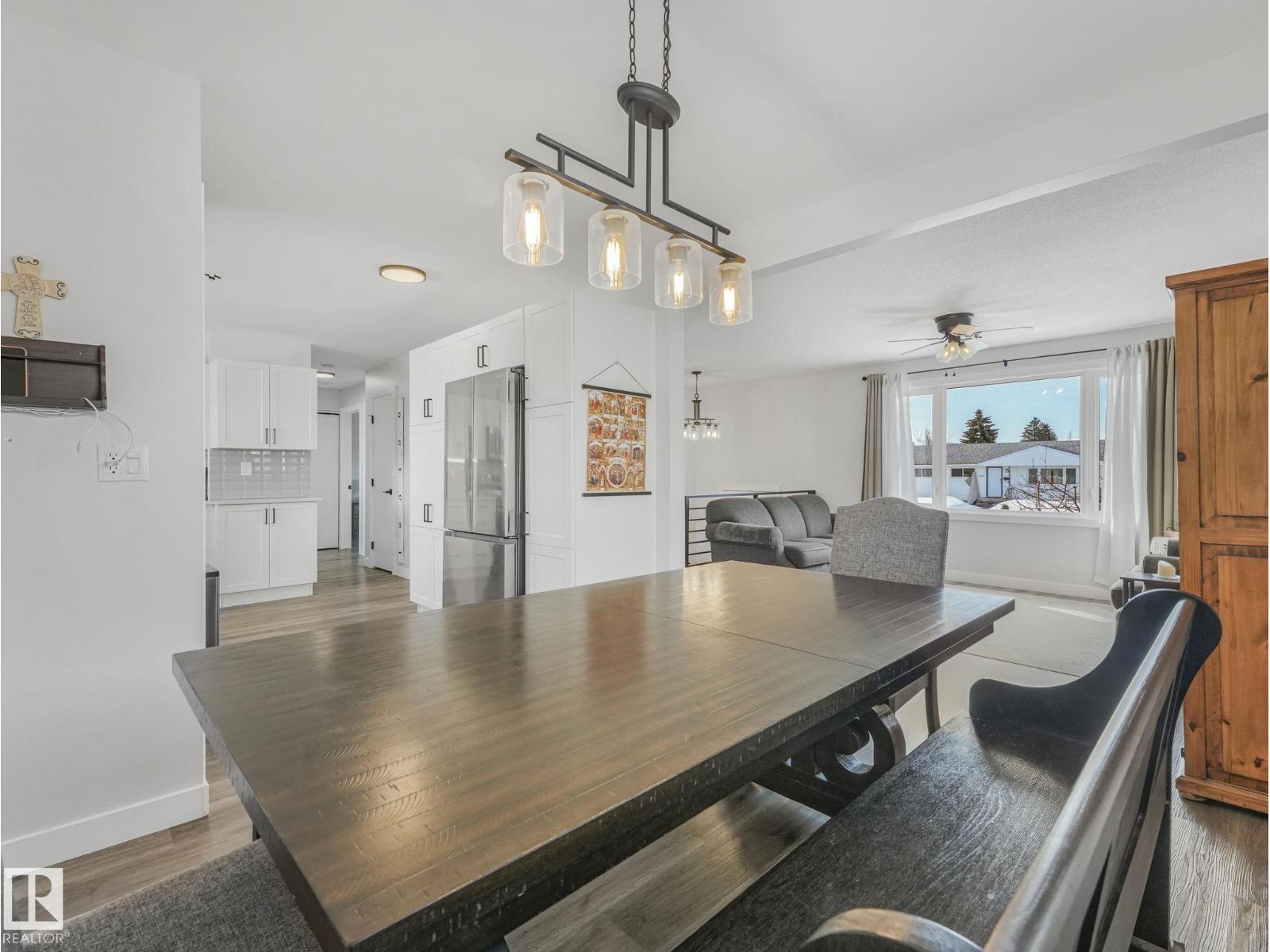 7336 149A AV NW, Edmonton