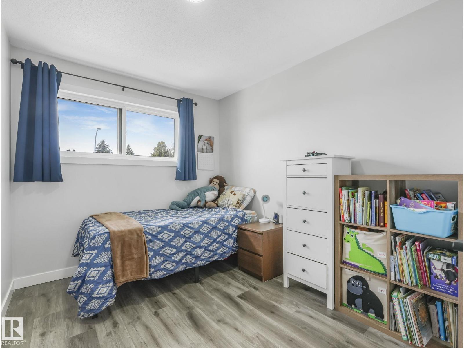 7336 149A AV NW, Edmonton