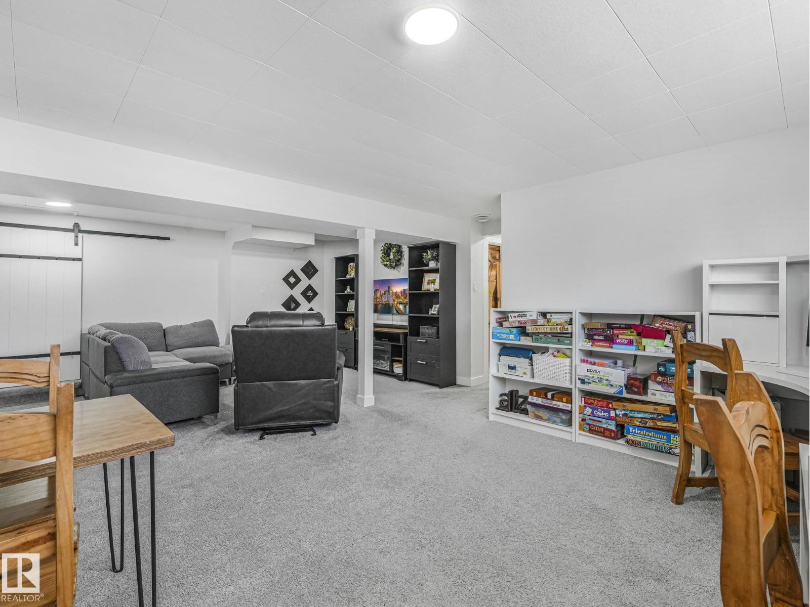 7336 149A AV NW, Edmonton