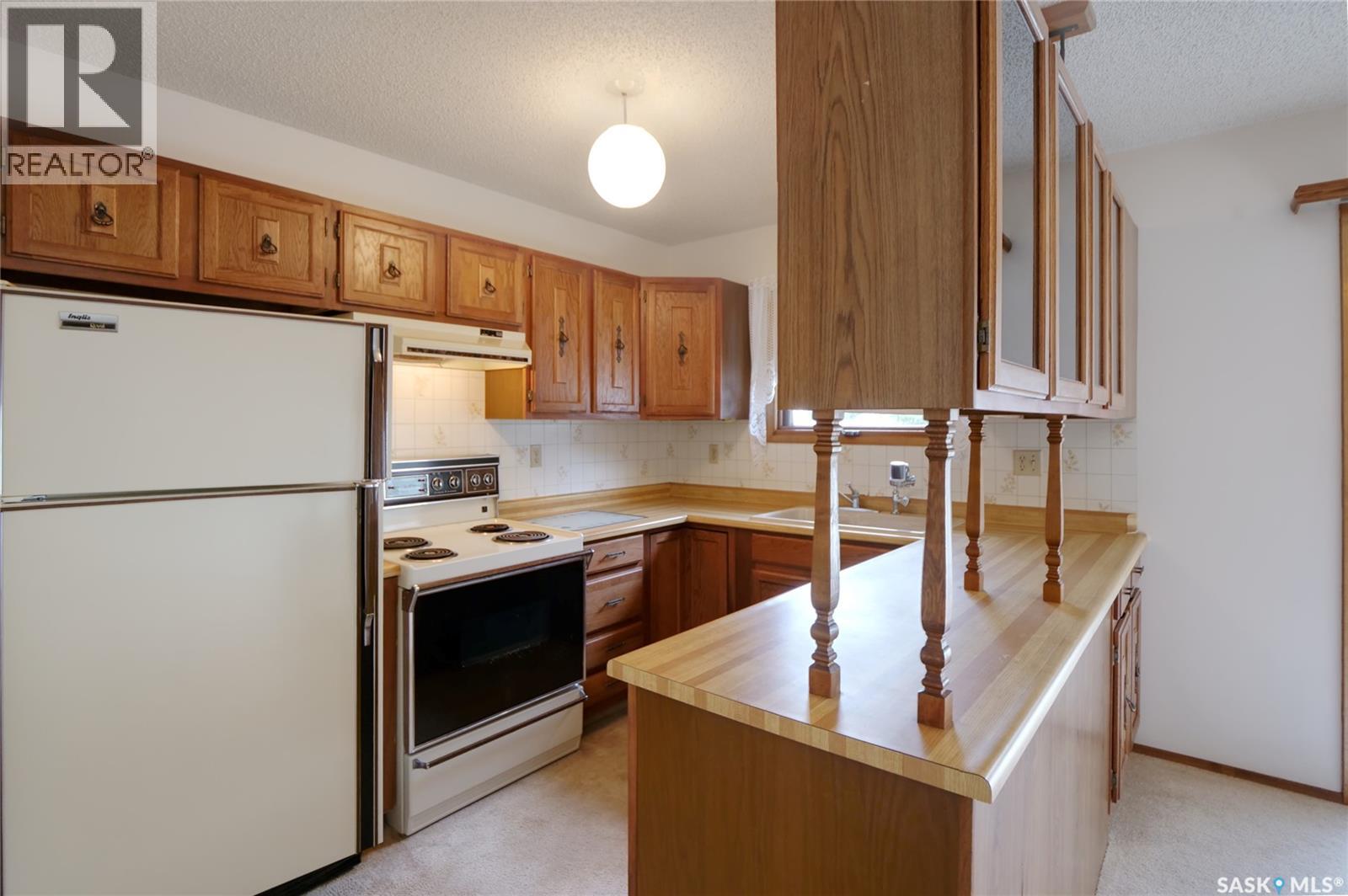1008 Parklane DRIVE — photo 8
