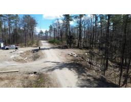 27 Ch. De La Lyrique, Val Des Monts, QC J8N5B3 Photo 13