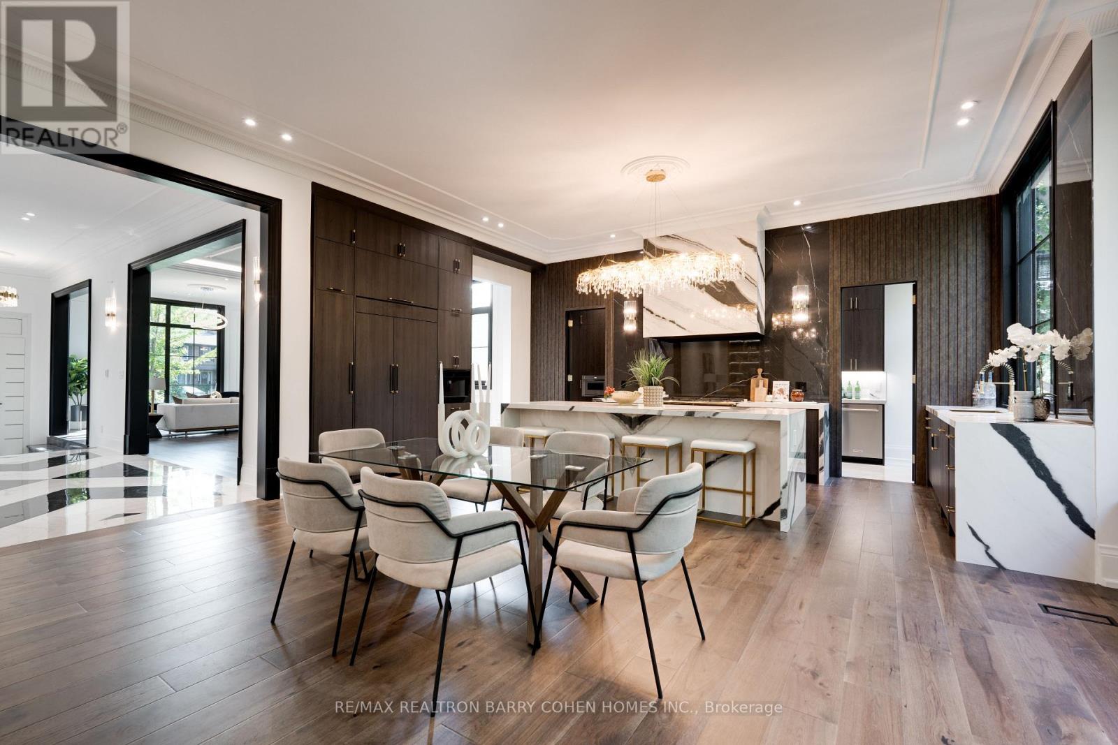 67 MONTRESSOR DRIVE N - 11