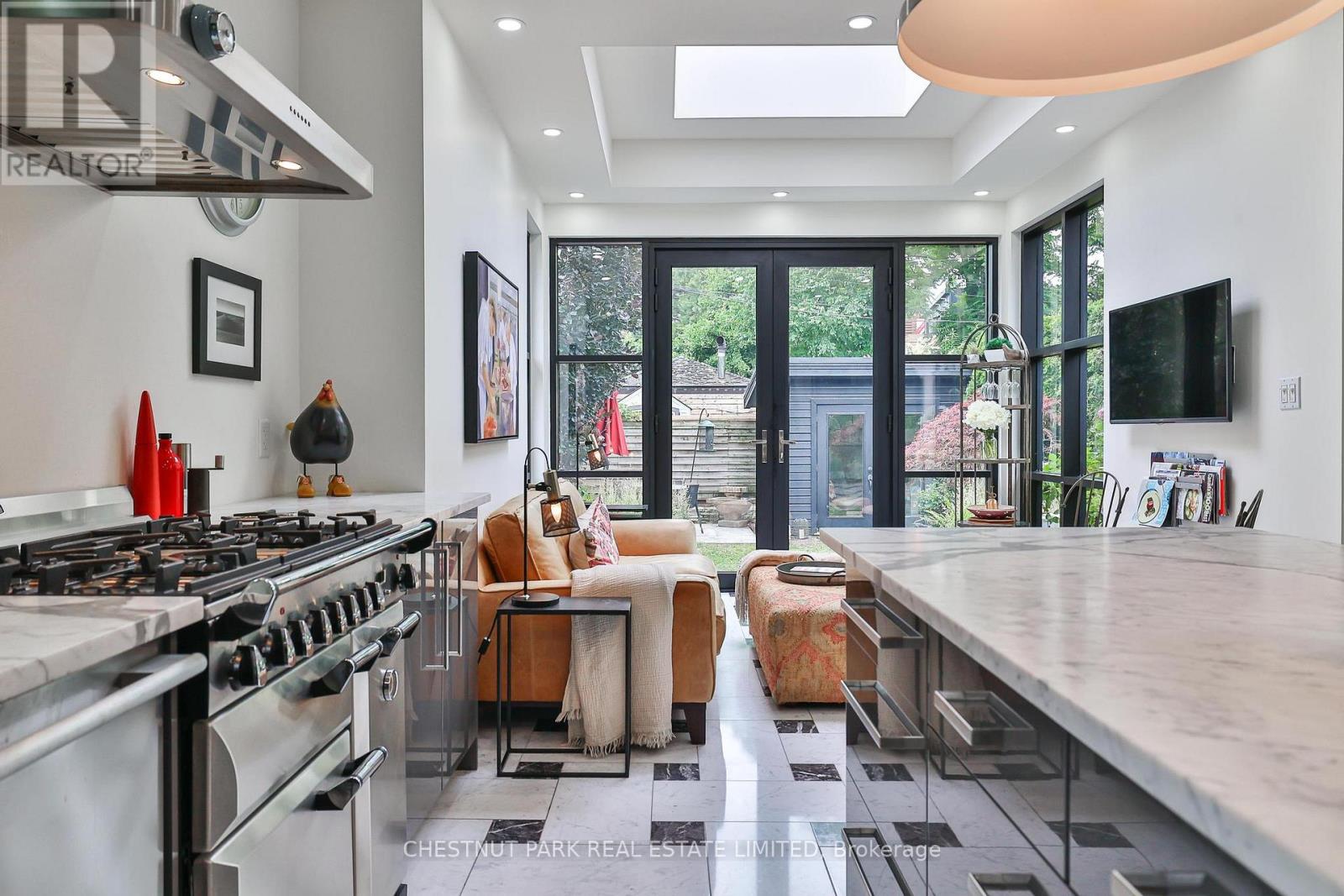 82 BELLEVUE AVENUE - 17
