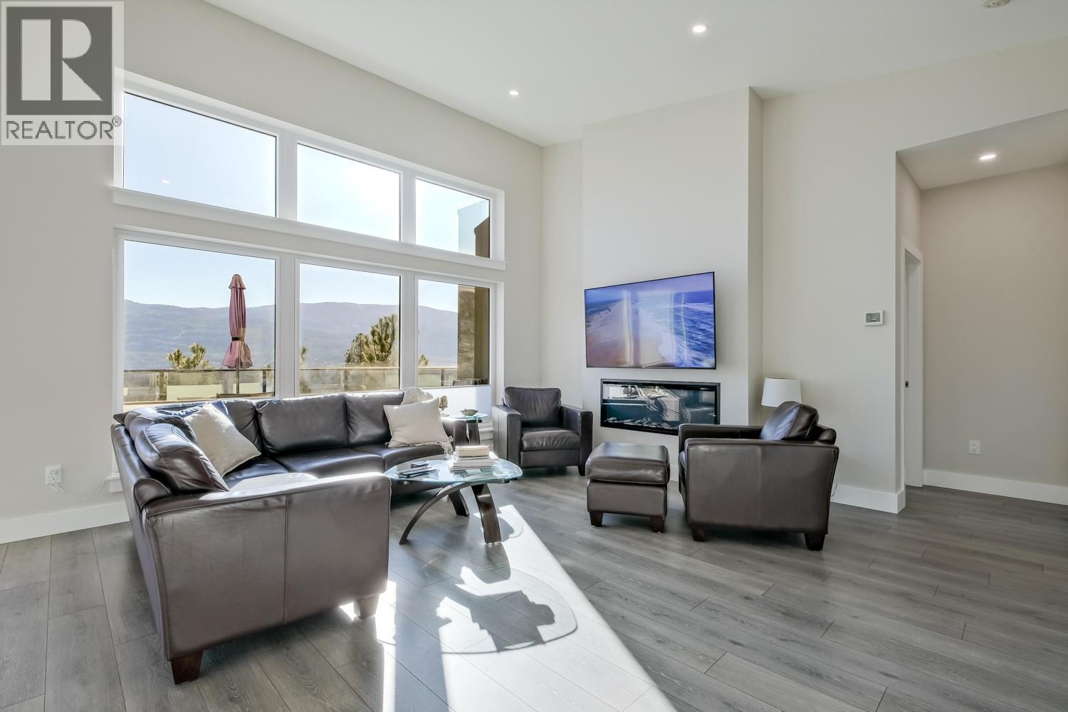 104 SKAHA BENCH Way, Penticton