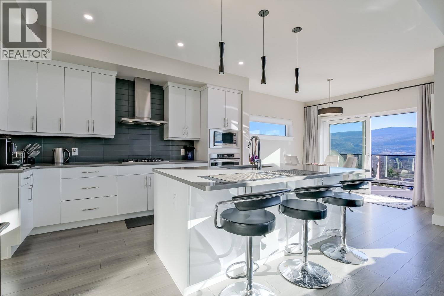 104 SKAHA BENCH Way, Penticton