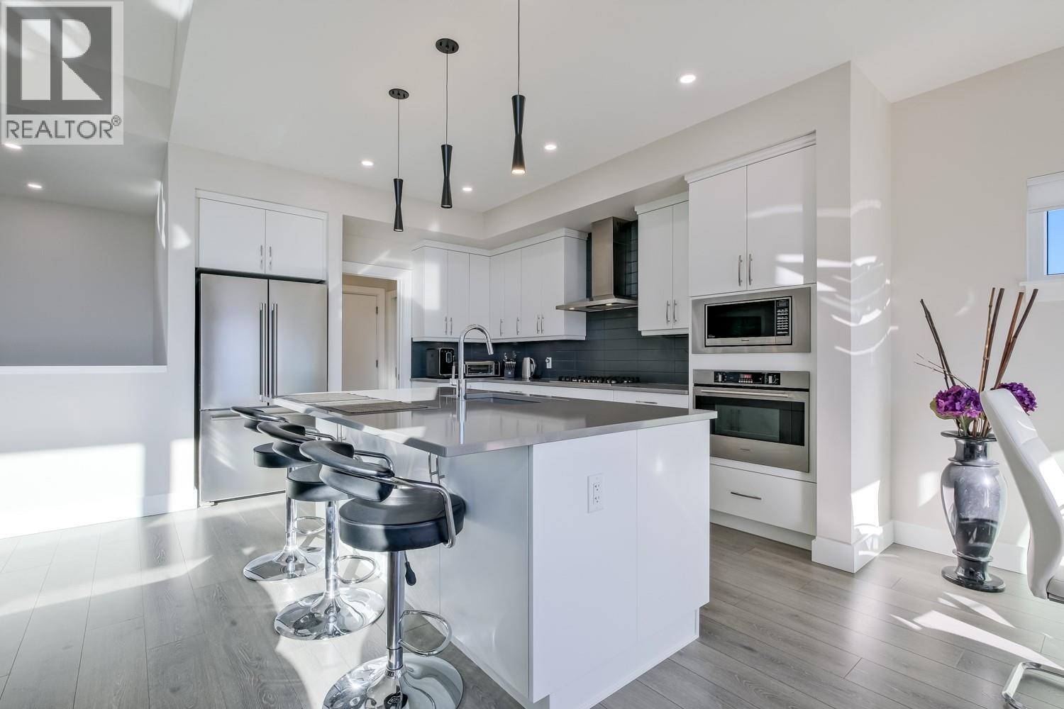 104 SKAHA BENCH Way, Penticton