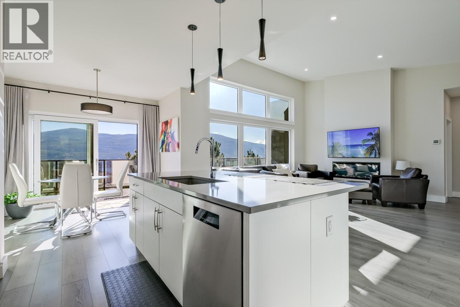 104 SKAHA BENCH Way, Penticton