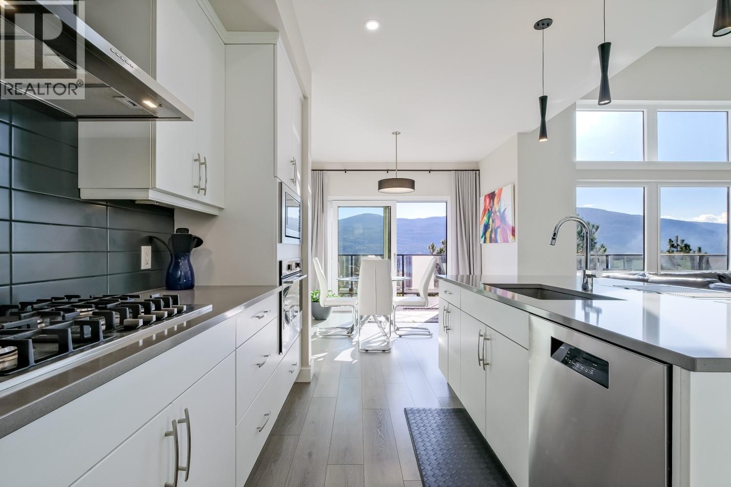 104 SKAHA BENCH Way, Penticton