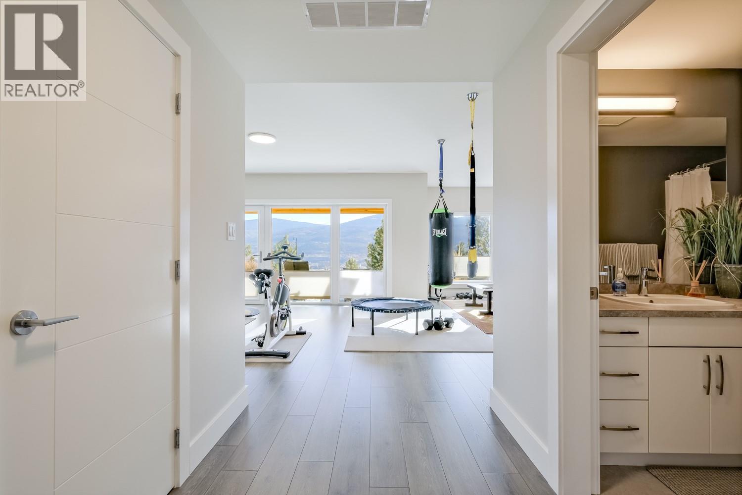 104 SKAHA BENCH Way, Penticton