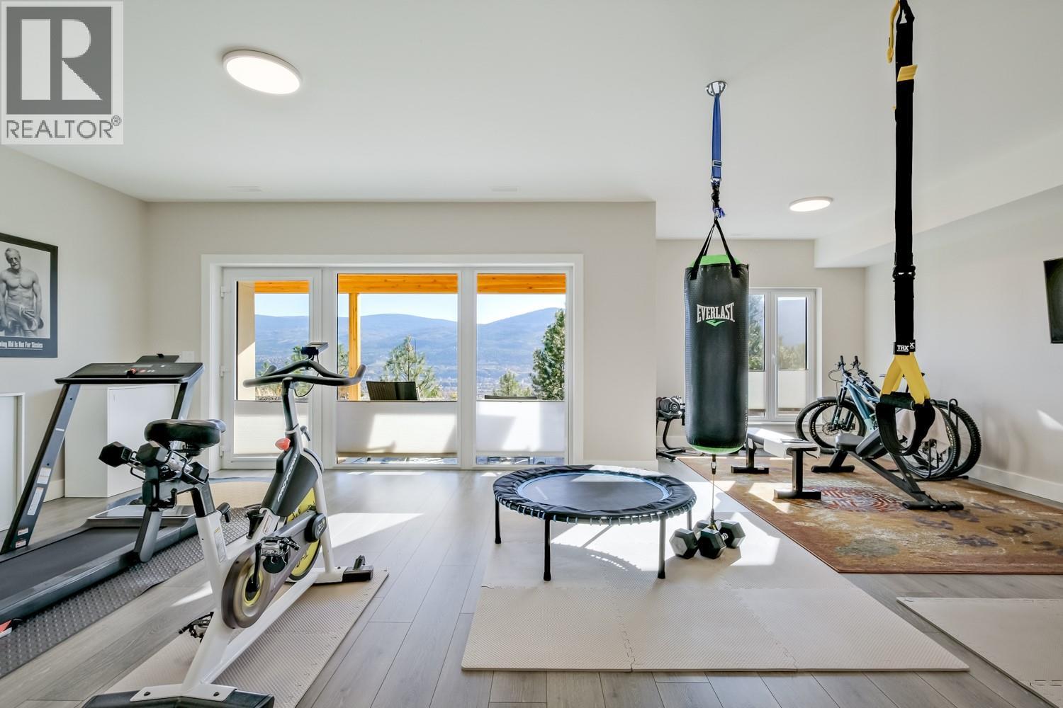 104 SKAHA BENCH Way, Penticton