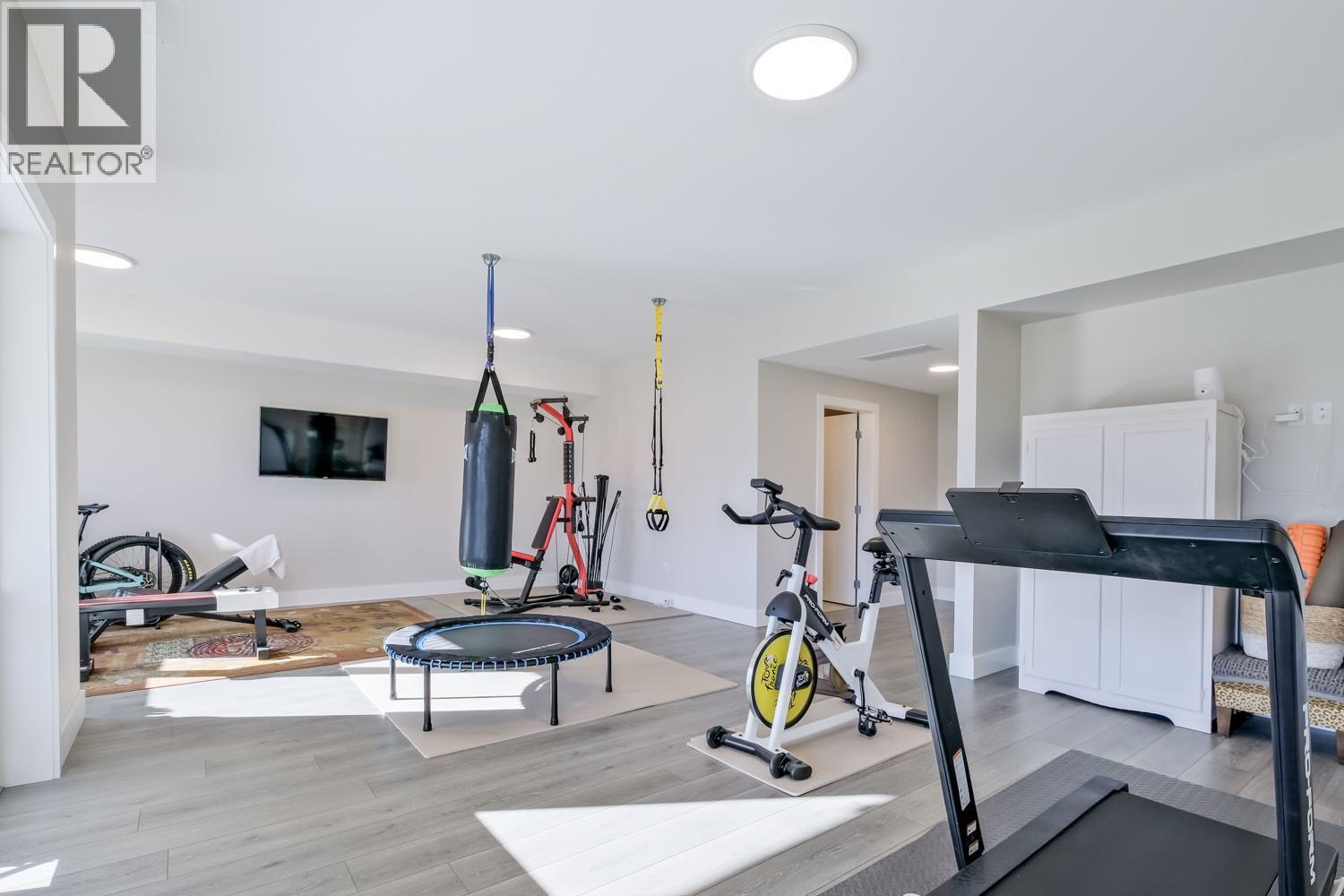 104 SKAHA BENCH Way, Penticton