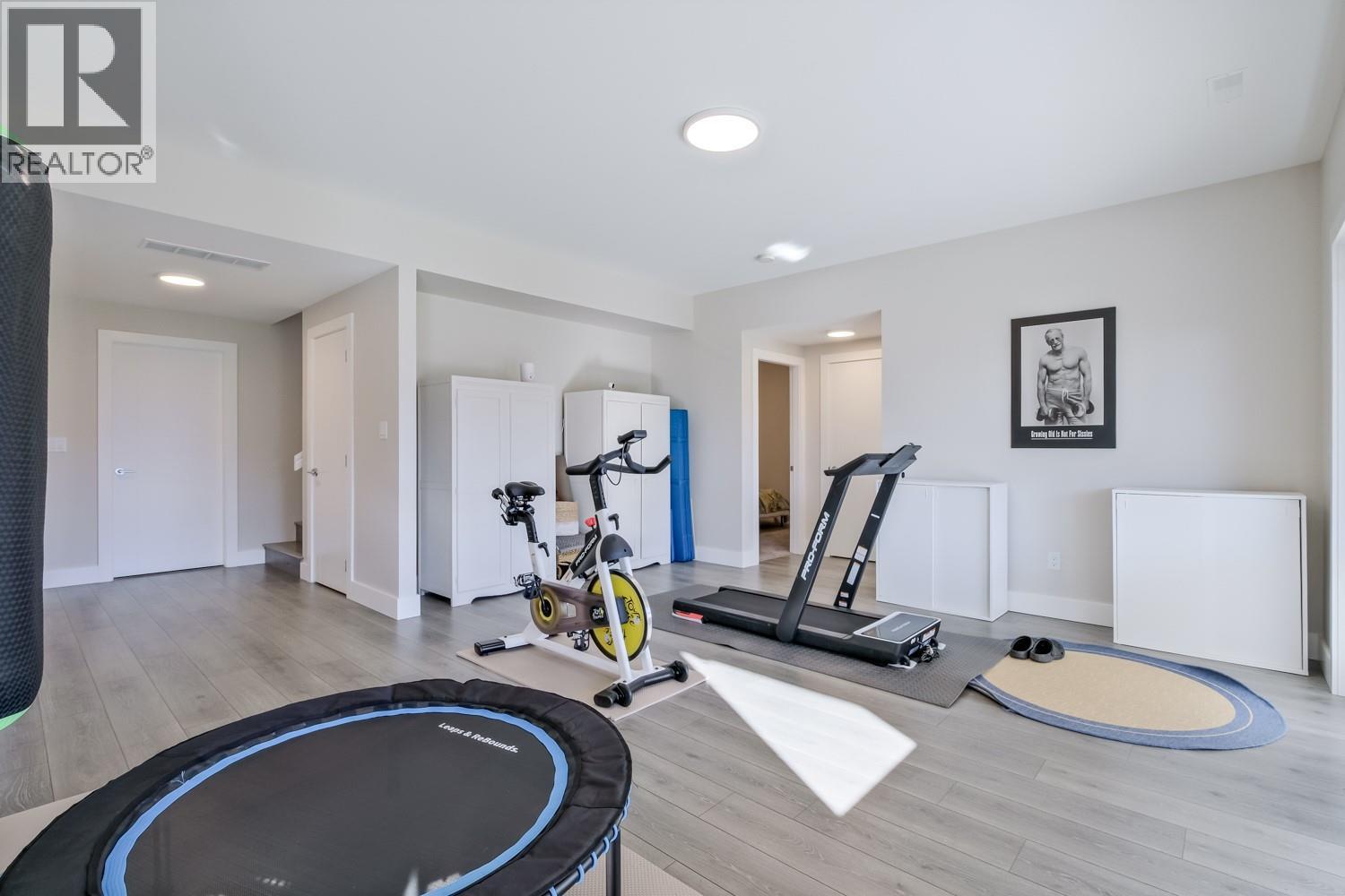 104 SKAHA BENCH Way, Penticton