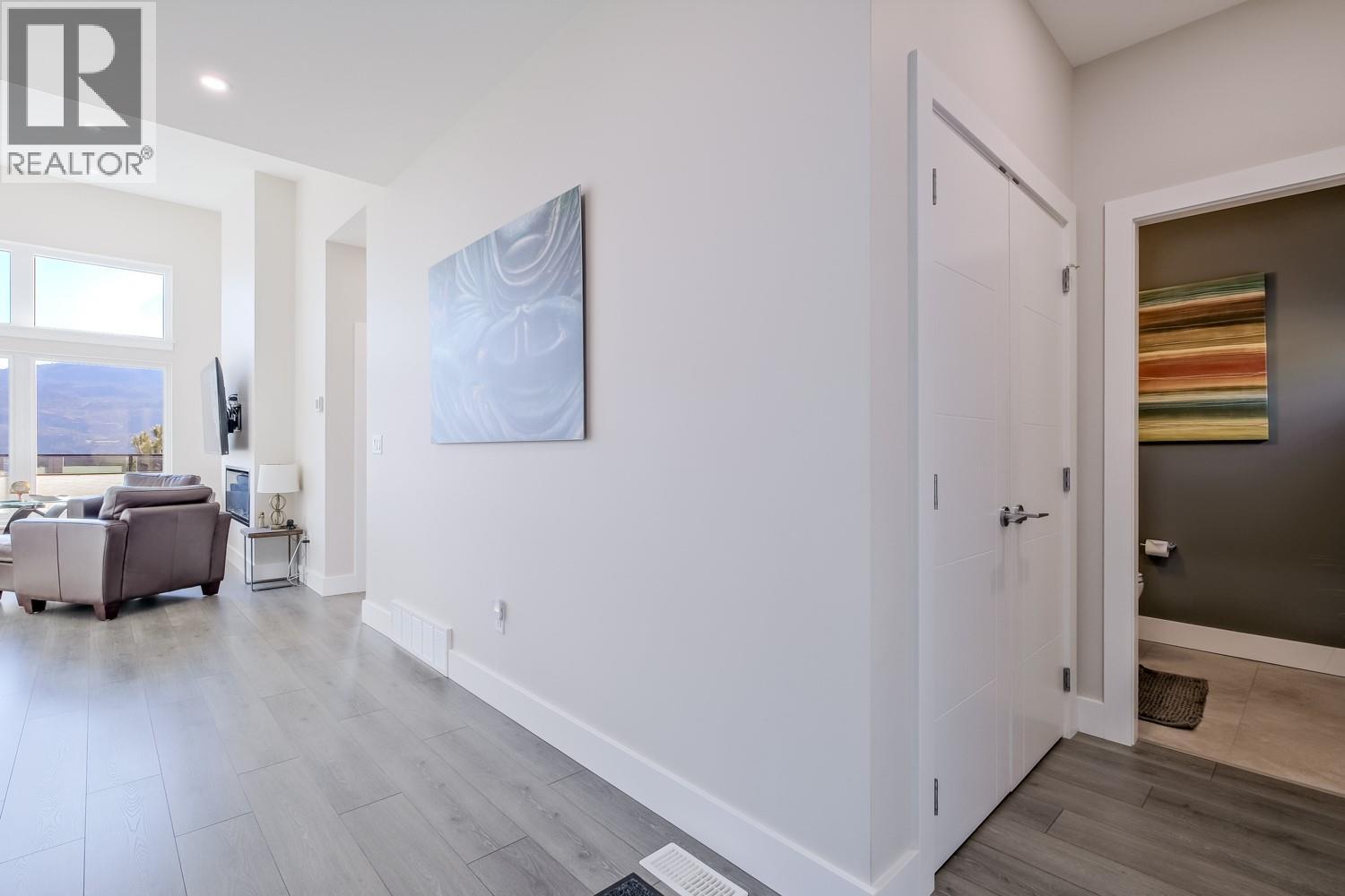 104 SKAHA BENCH Way, Penticton