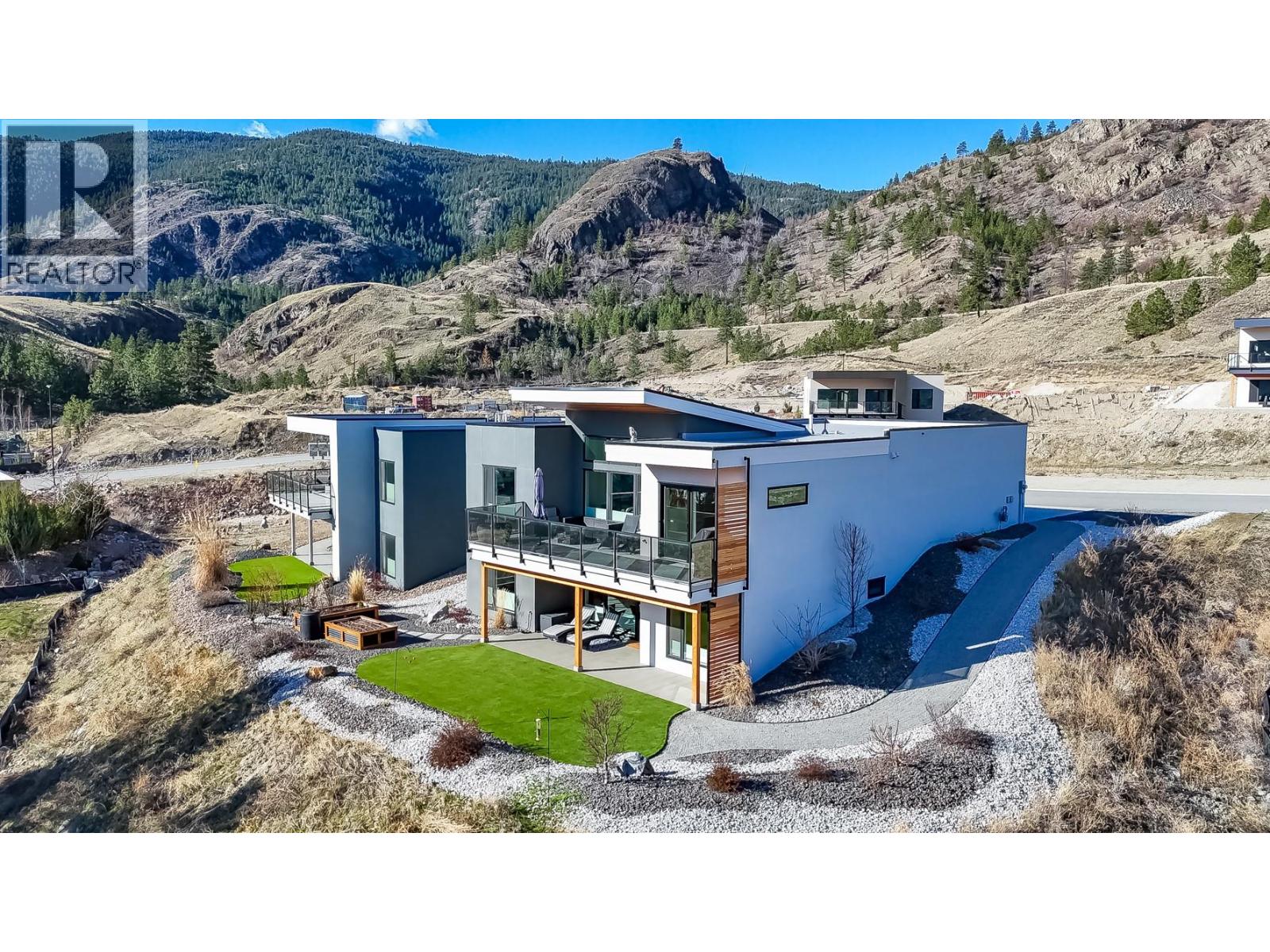 104 SKAHA BENCH Way, Penticton