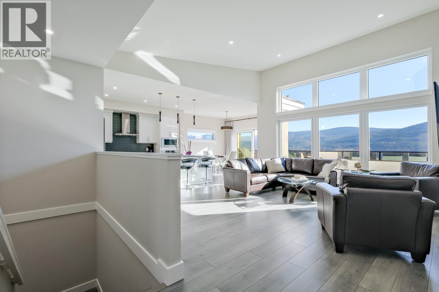 104 SKAHA BENCH Way, Penticton