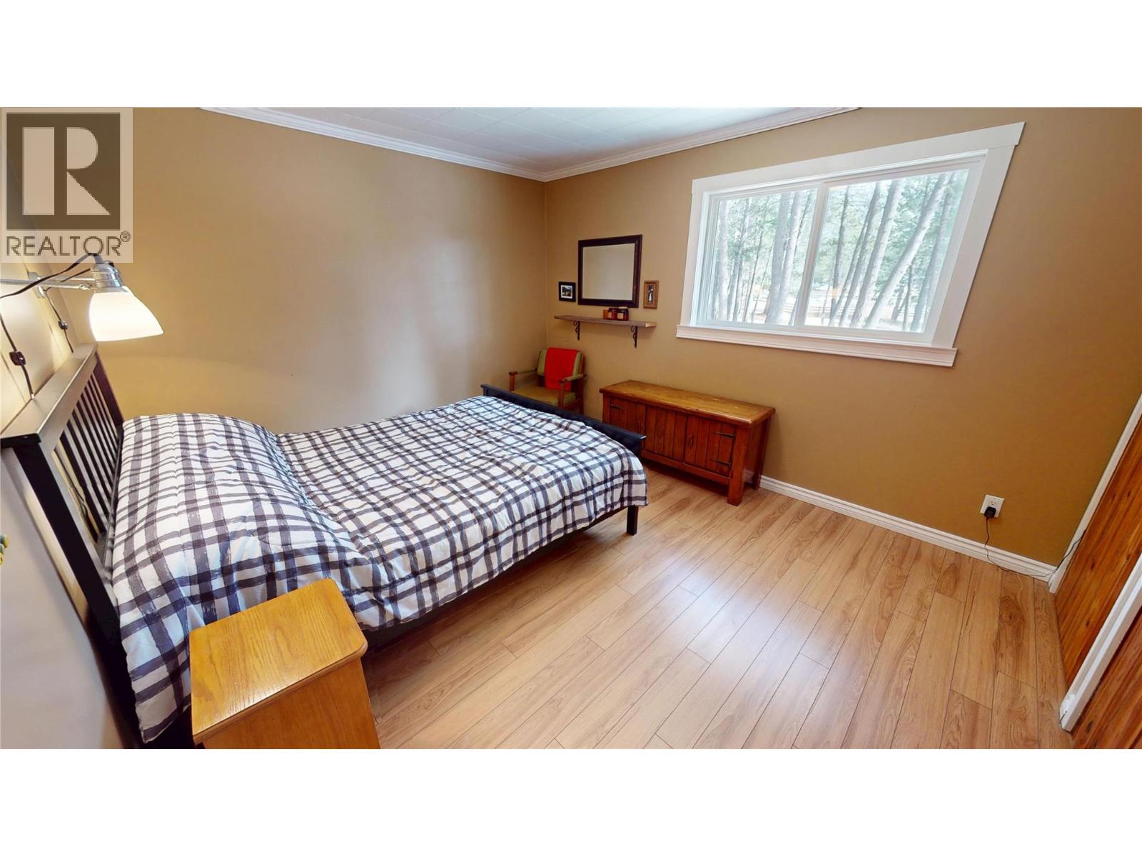 8279 Sun Creek Road, Canal Flats