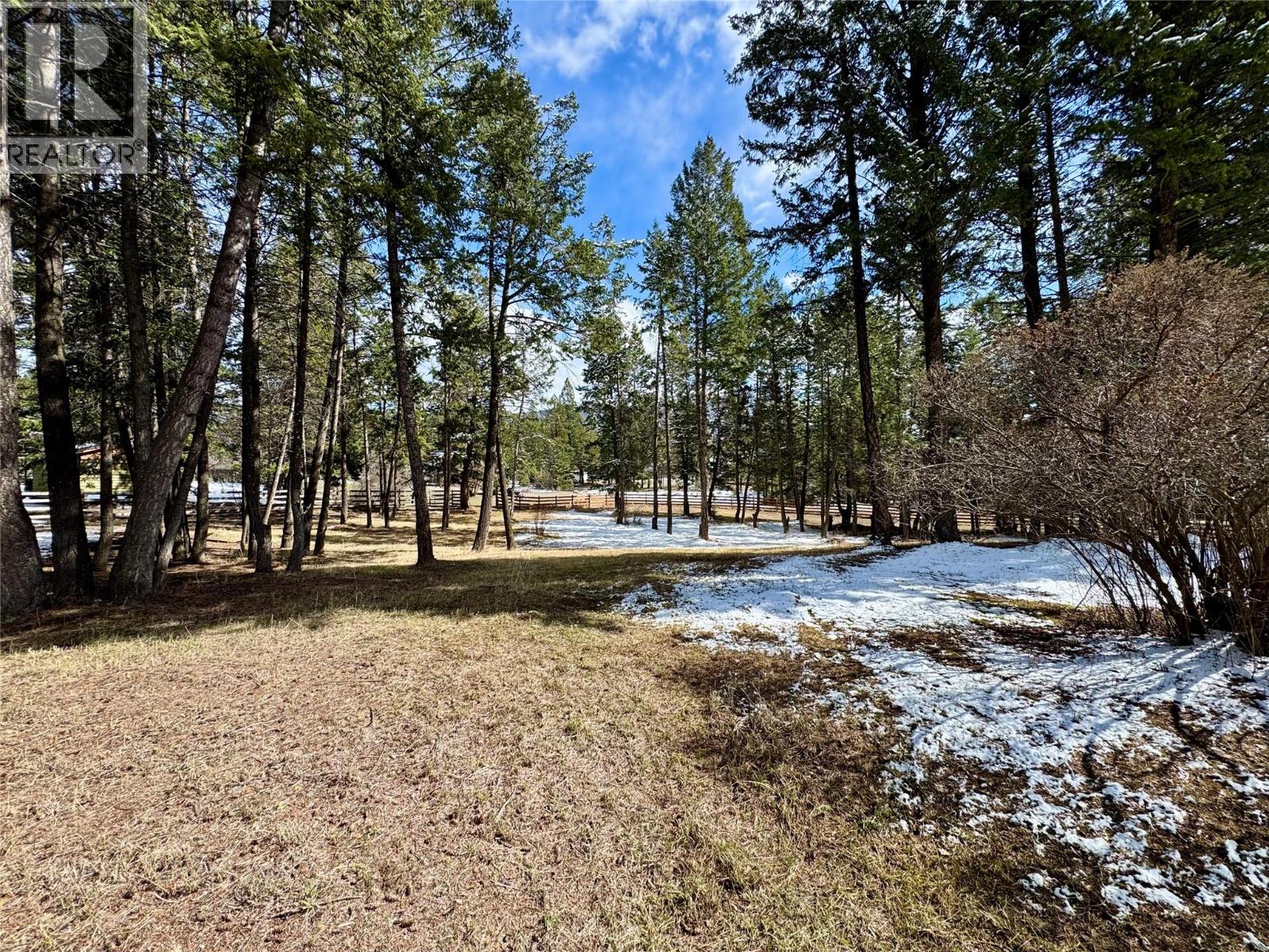 8279 Sun Creek Road, Canal Flats