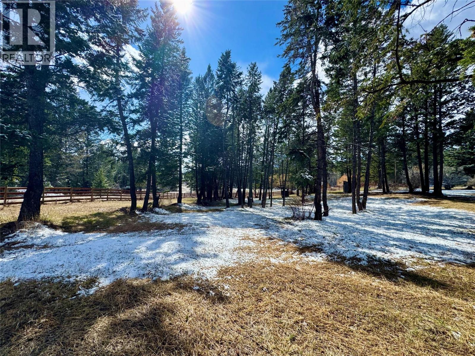 8279 Sun Creek Road, Canal Flats