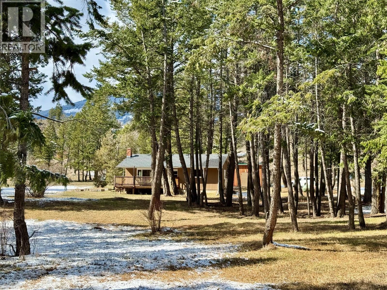 8279 Sun Creek Road, Canal Flats