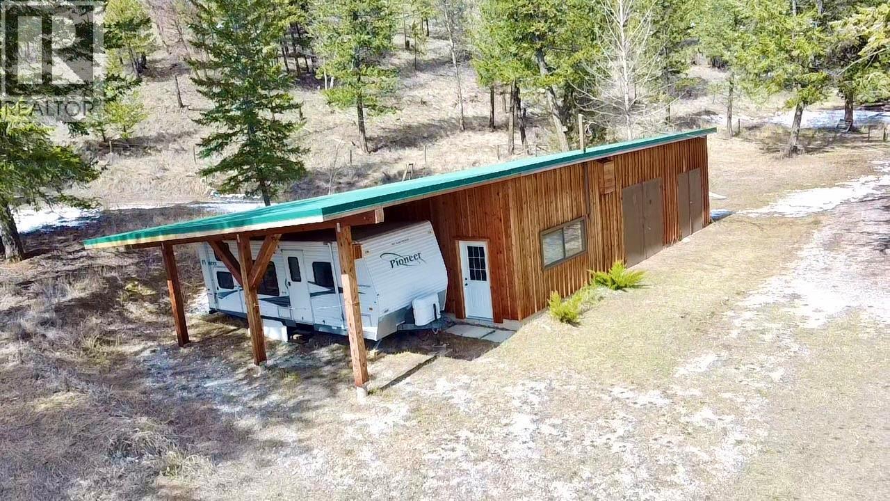 8279 Sun Creek Road, Canal Flats