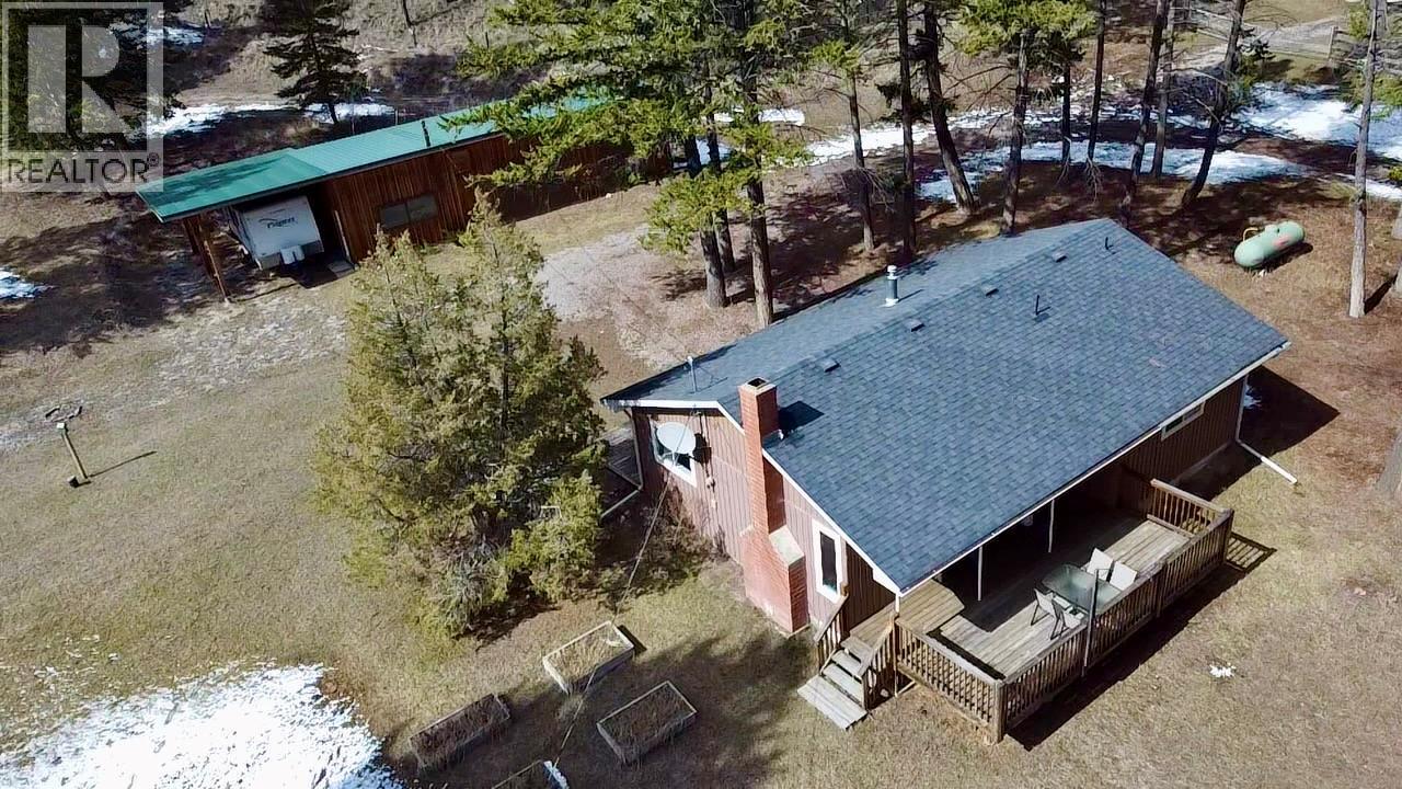 8279 Sun Creek Road, Canal Flats