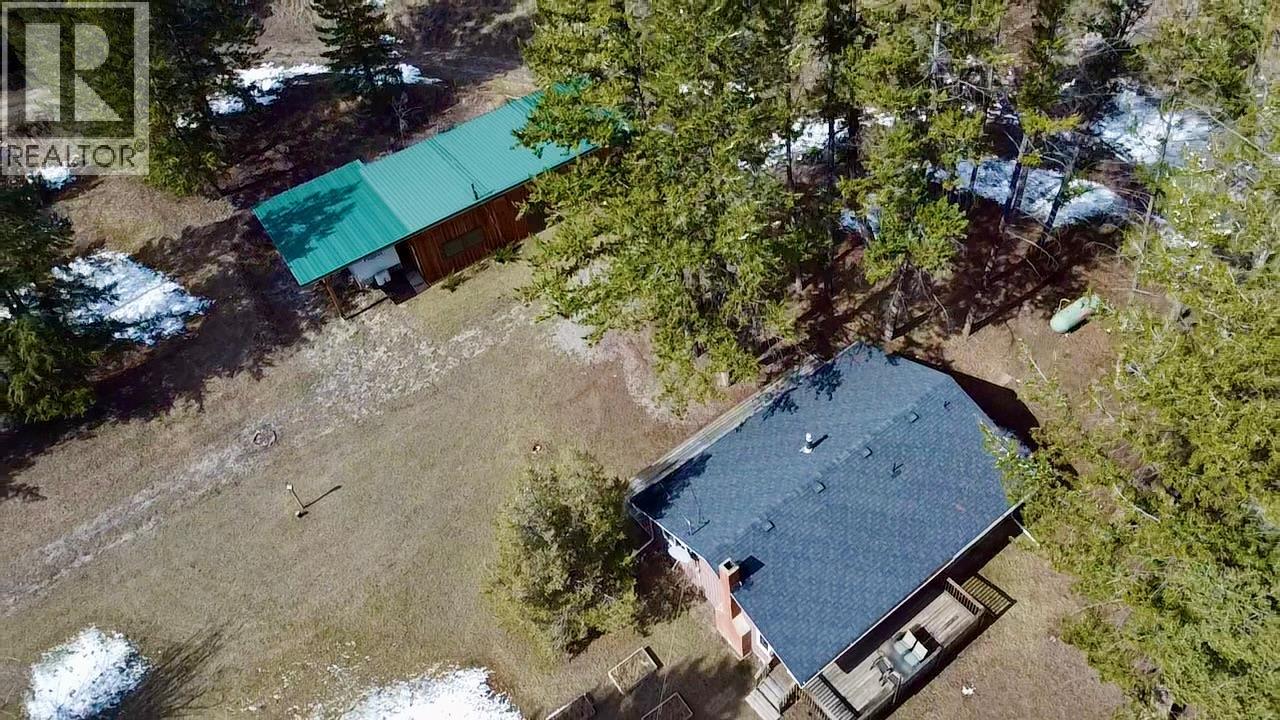 8279 Sun Creek Road, Canal Flats