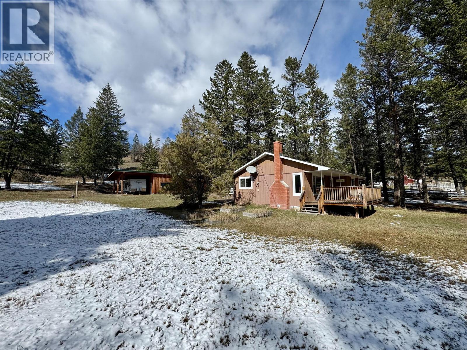 8279 Sun Creek Road, Canal Flats